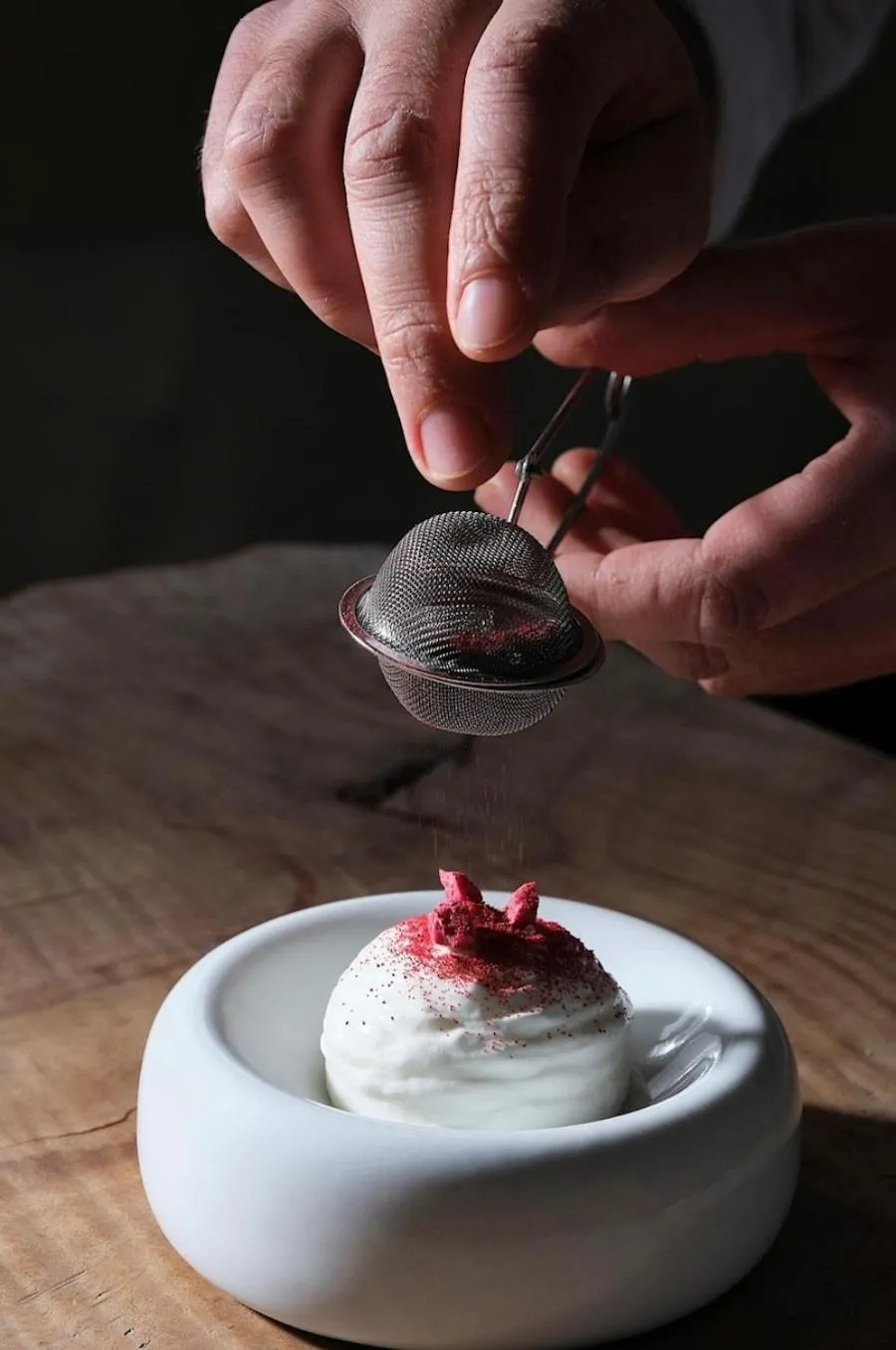 Food and drinks in DV Chalet Boutique Hotel & Spa