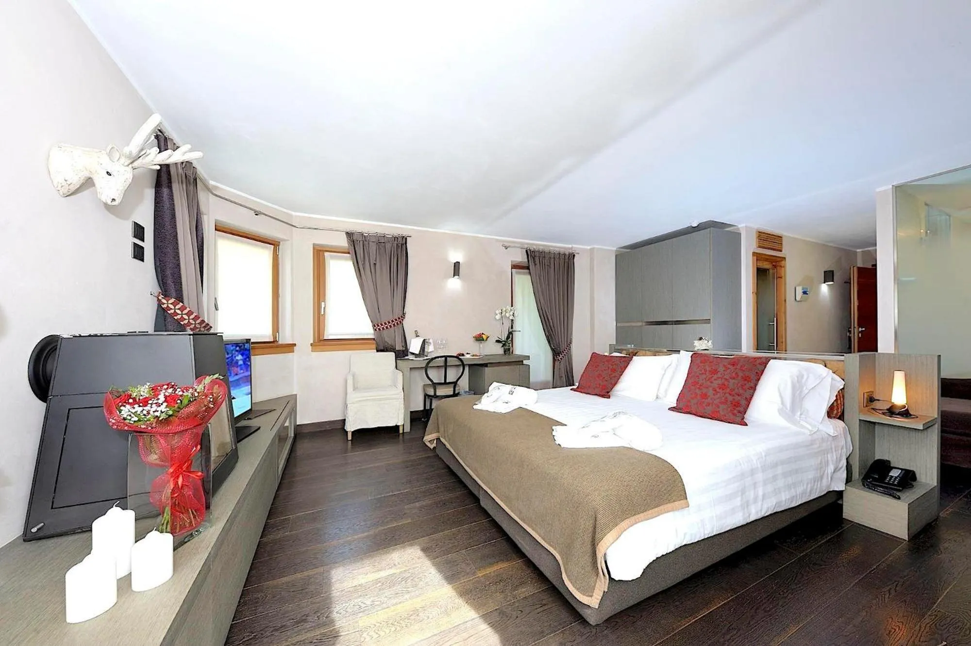 Bedroom, Bed in DV Chalet Boutique Hotel & Spa