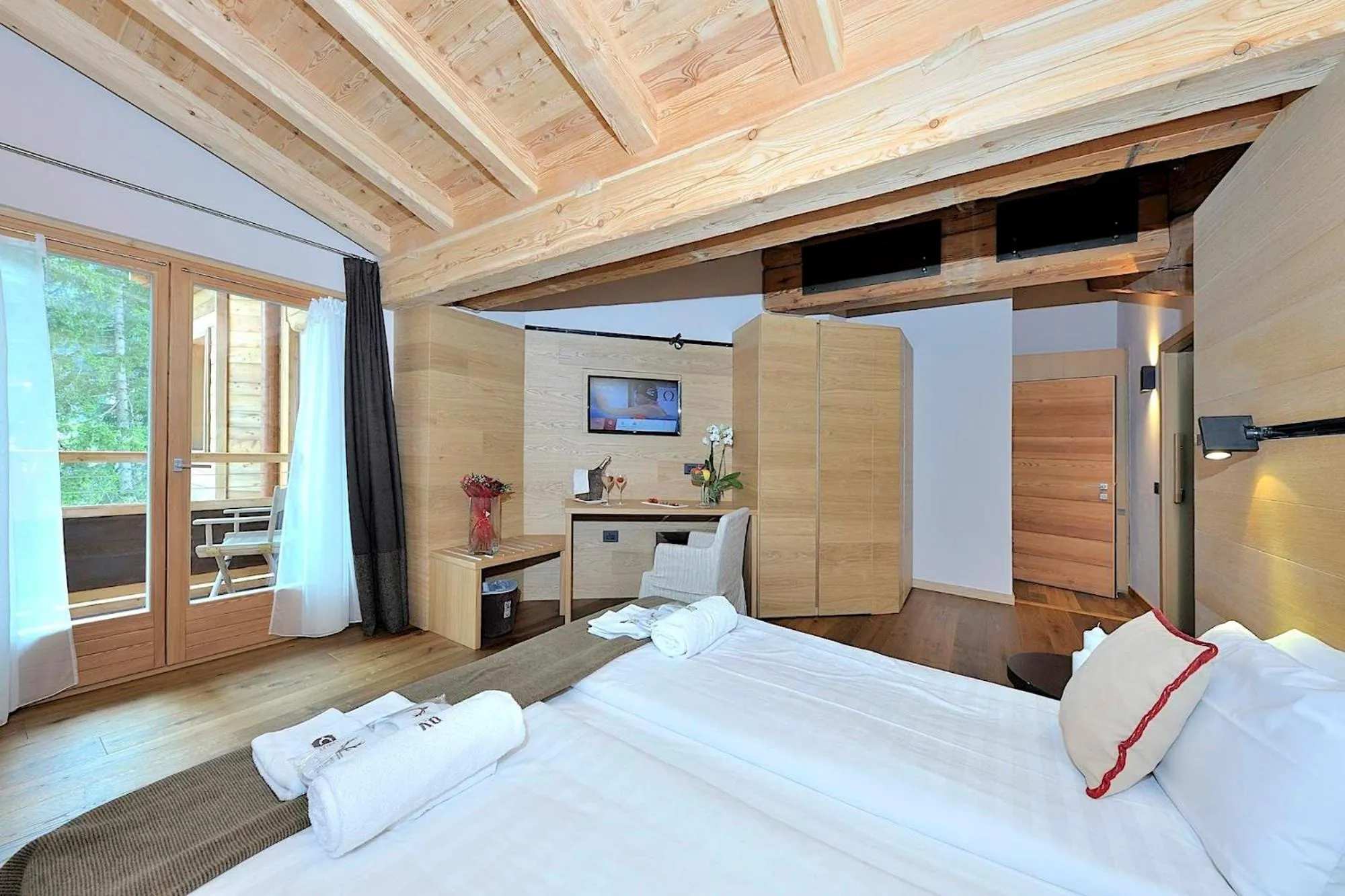 Bedroom, Bed in DV Chalet Boutique Hotel & Spa