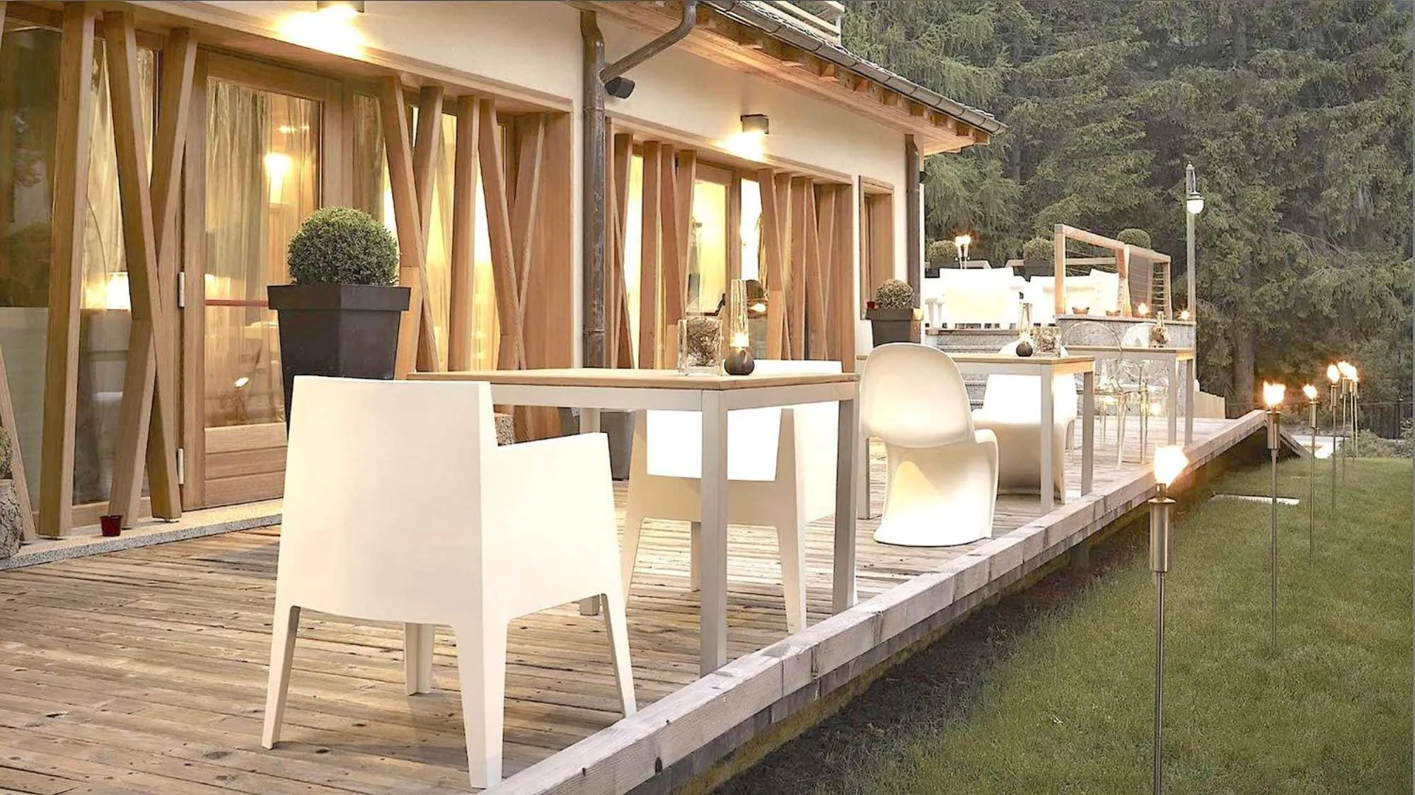 Restaurant/places to eat in DV Chalet Boutique Hotel & Spa