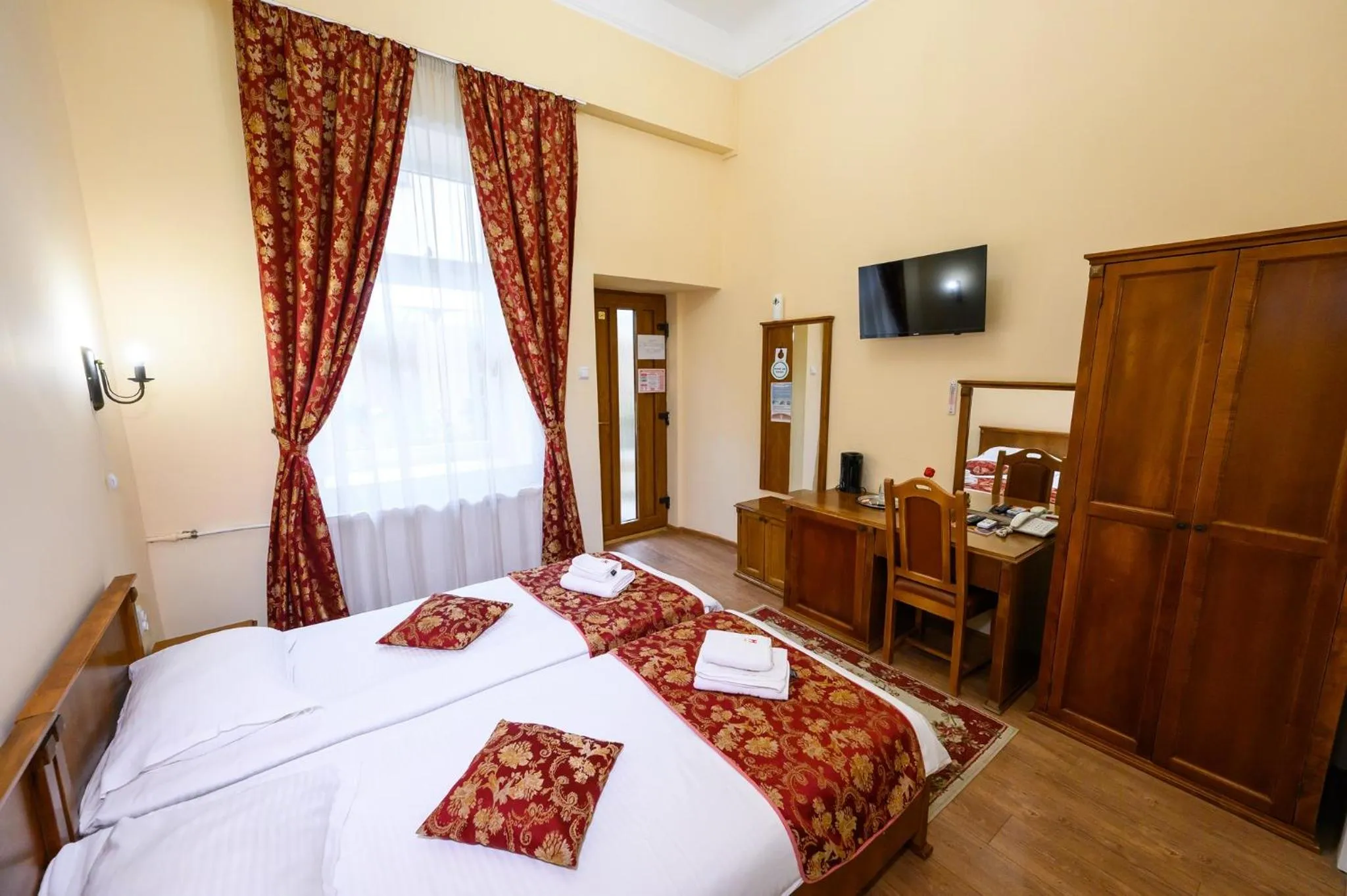 TV and multimedia, Bed in Hotel Transilvania