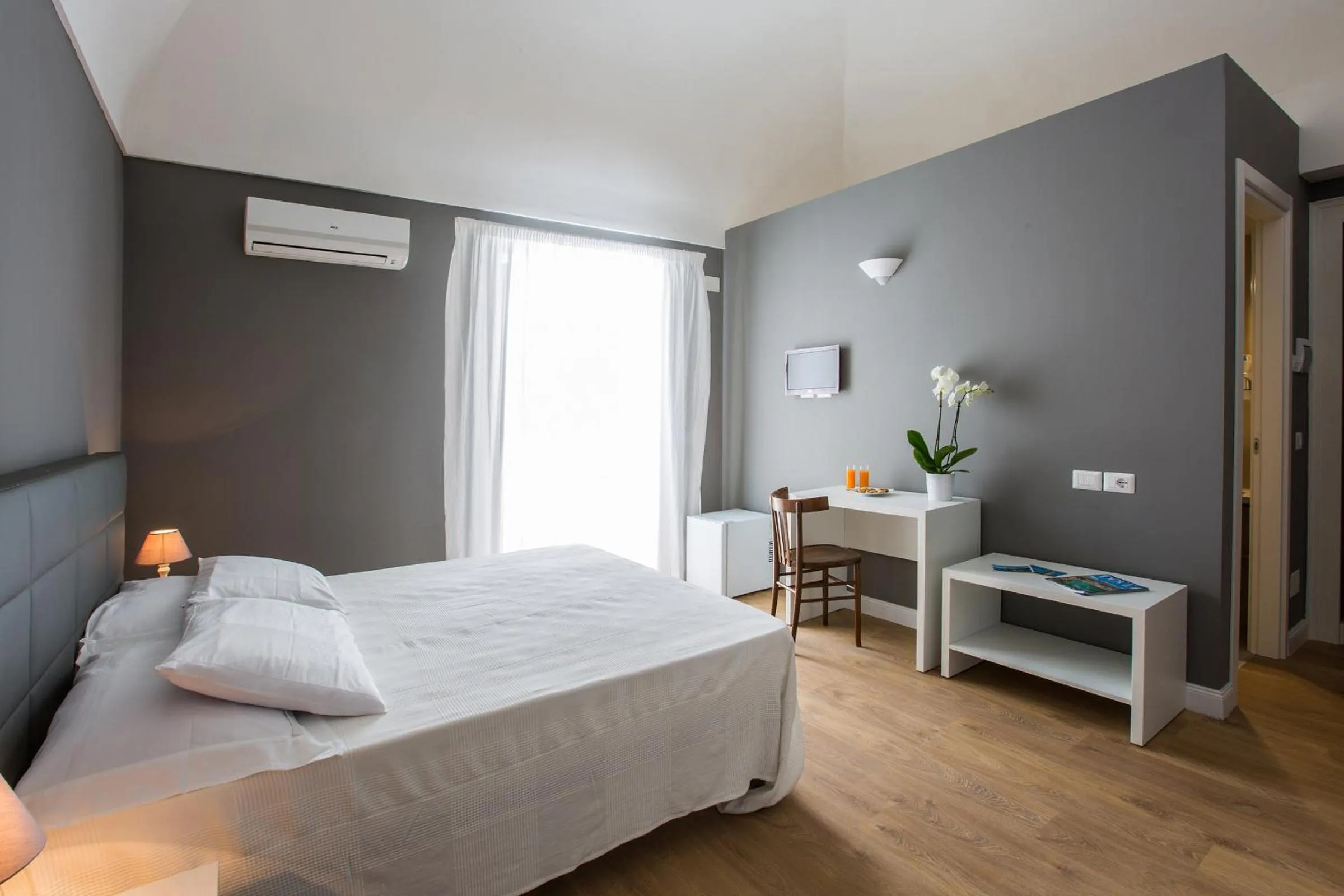 Photo of the whole room, Bed in B&B In Centro