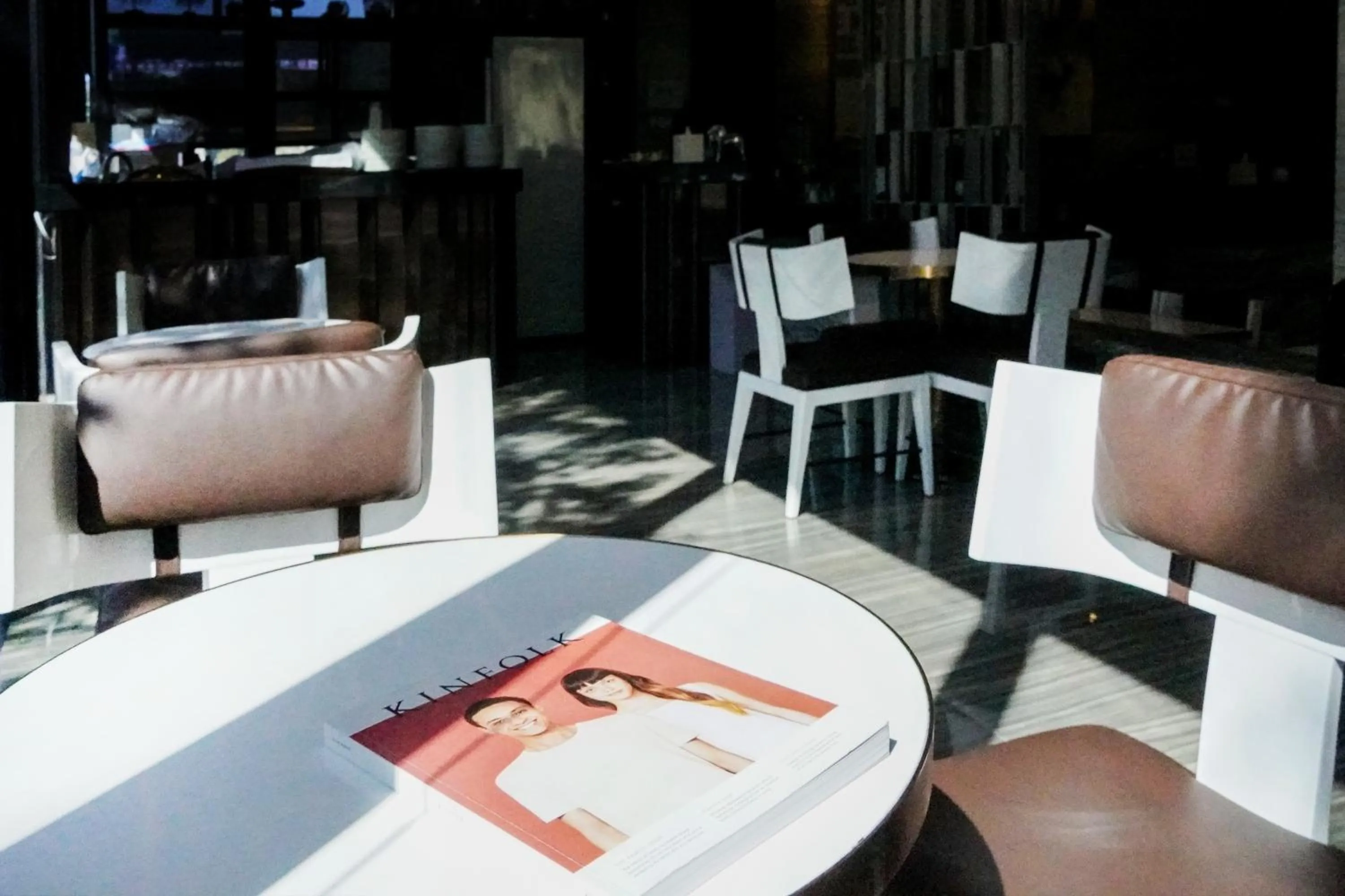 Restaurant/places to eat in Boda Hotel