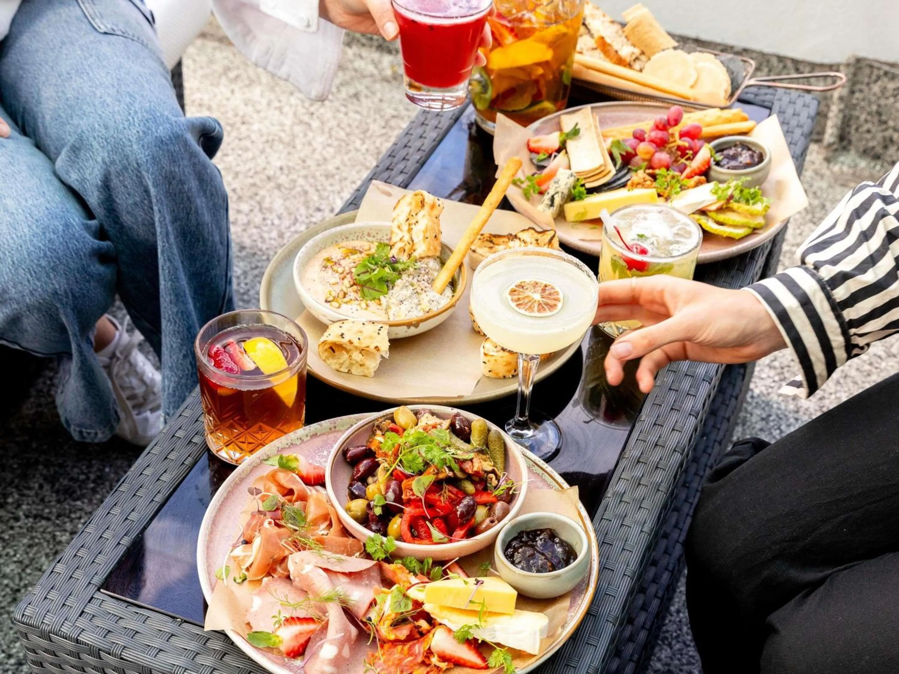 Lounge or bar in Pullman Brisbane King George Square