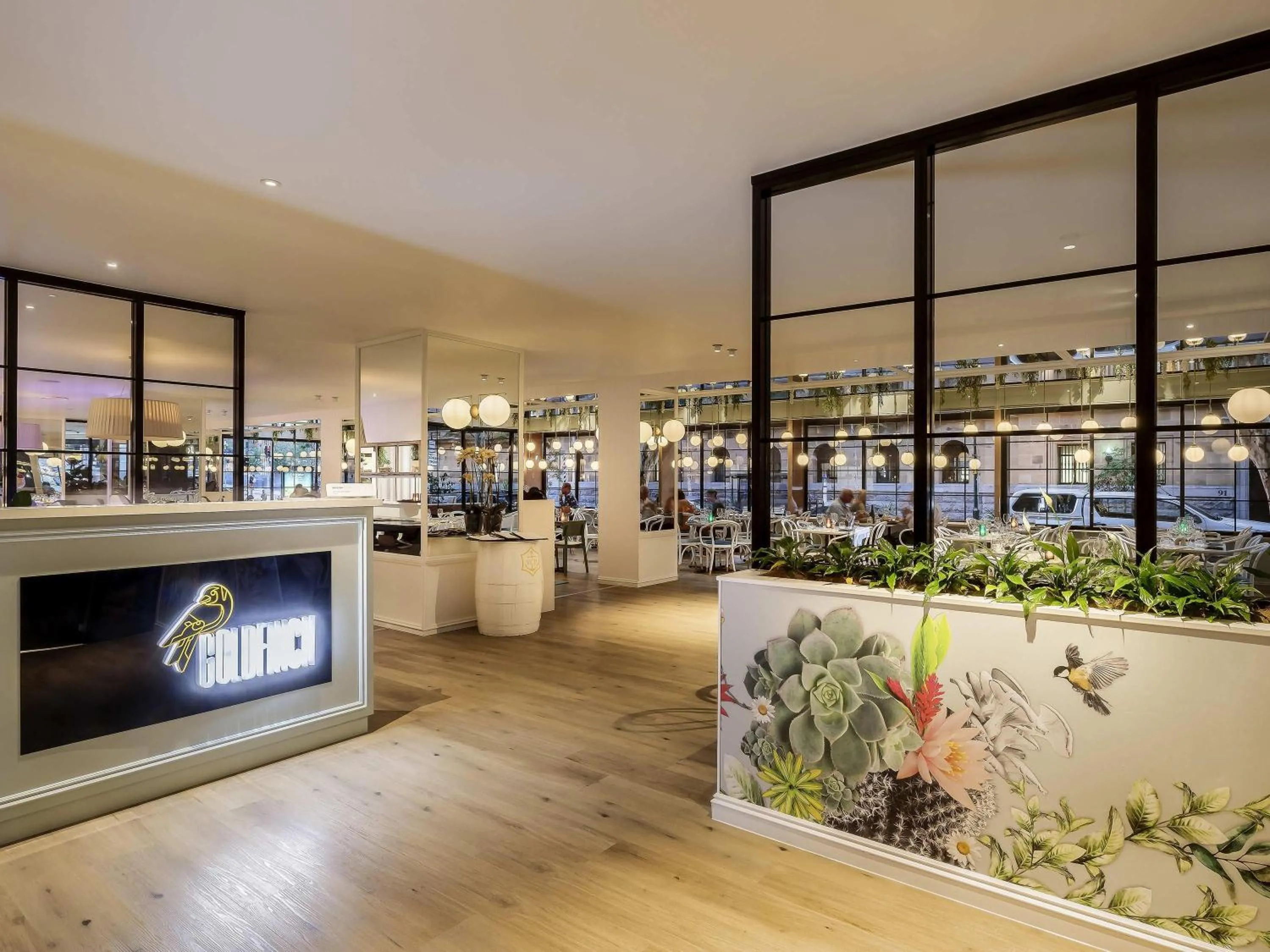 Breakfast in Pullman Brisbane King George Square