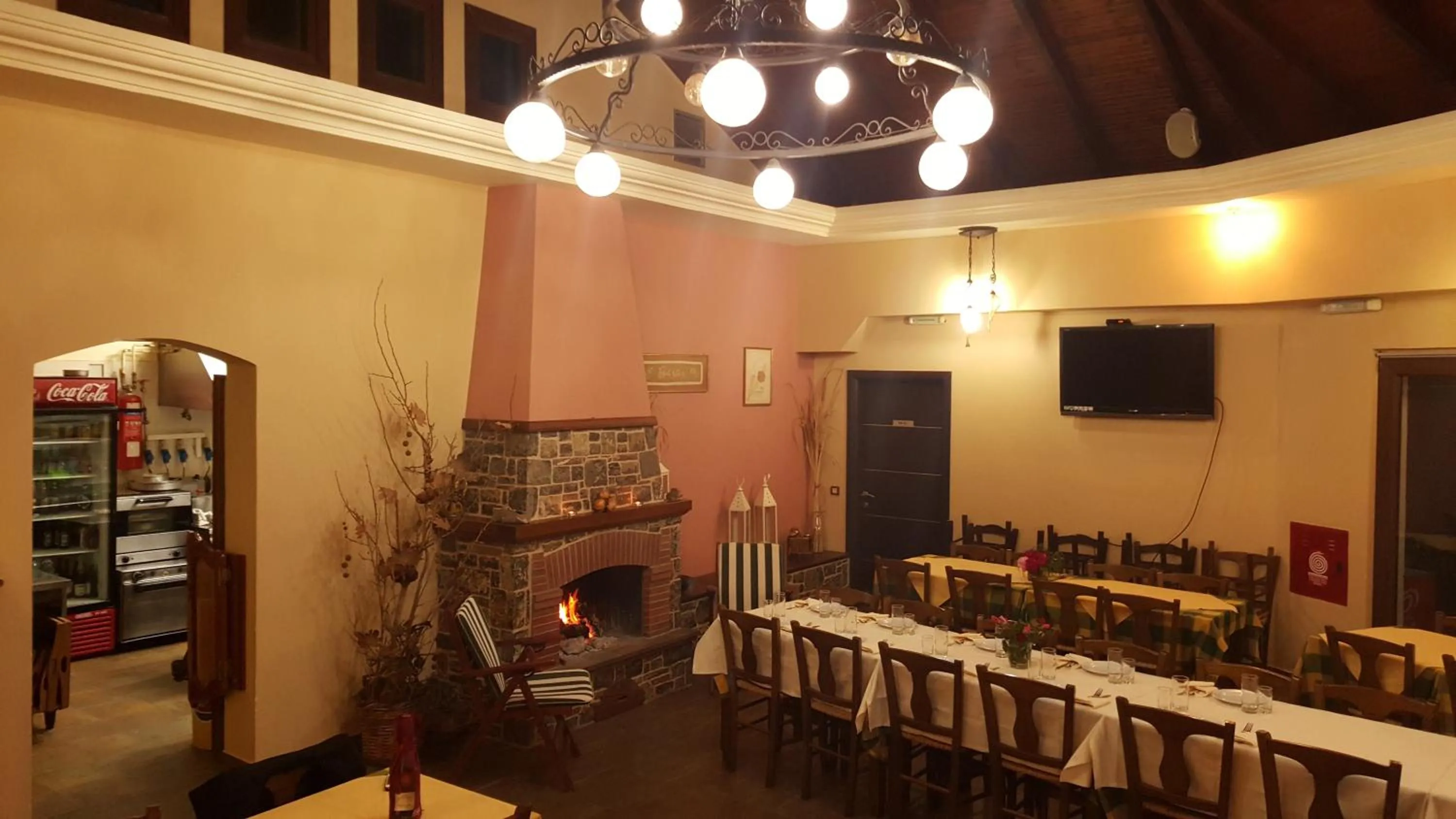 Restaurant/places to eat in Agroktima