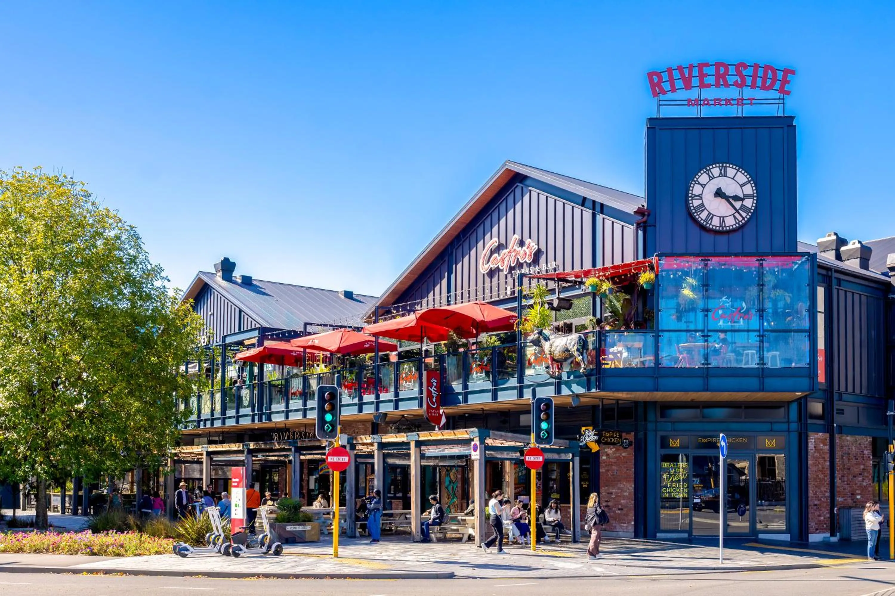 Nearby landmark in Hotel Give