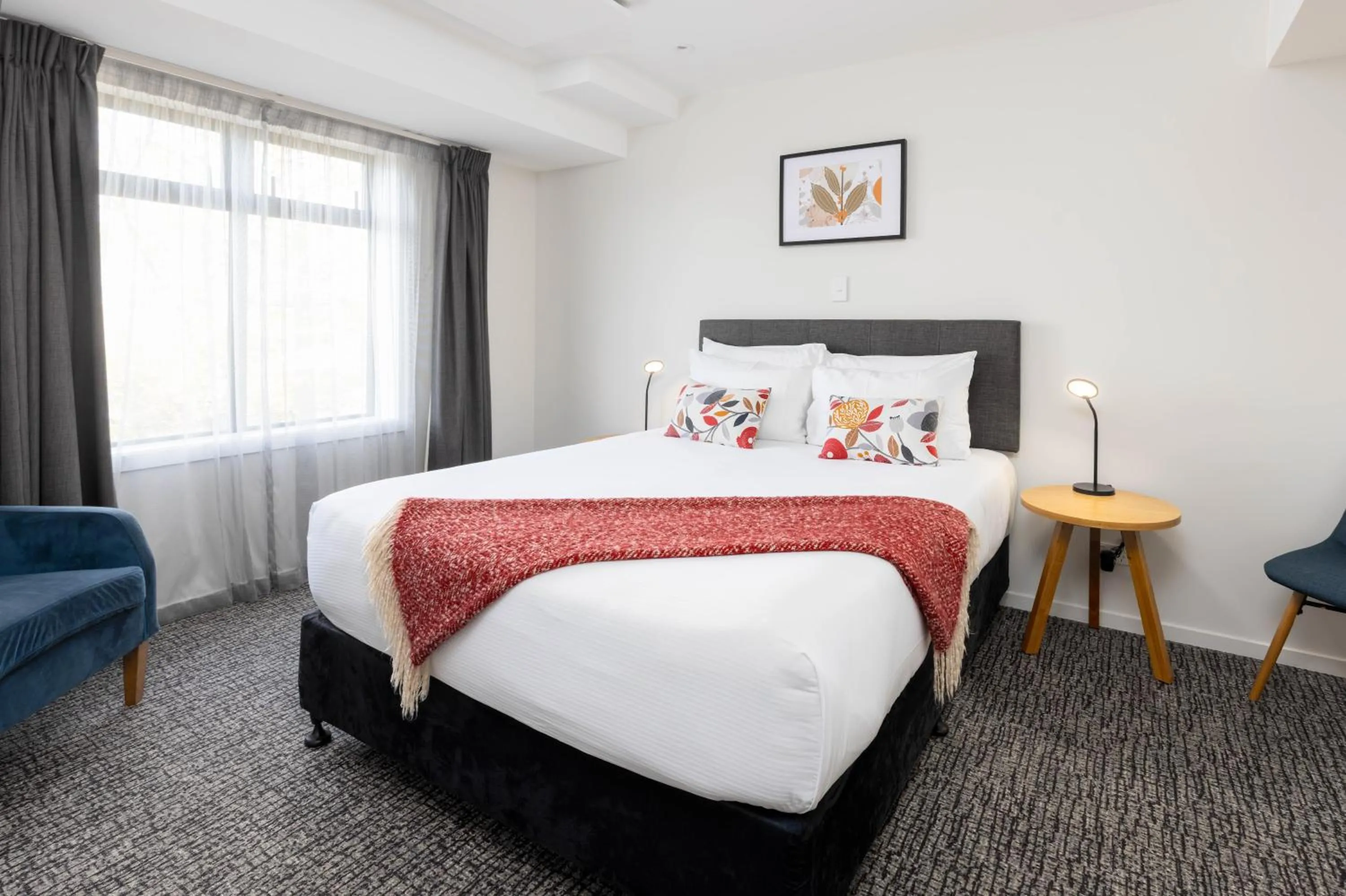 Bedroom, Bed in Hotel Give