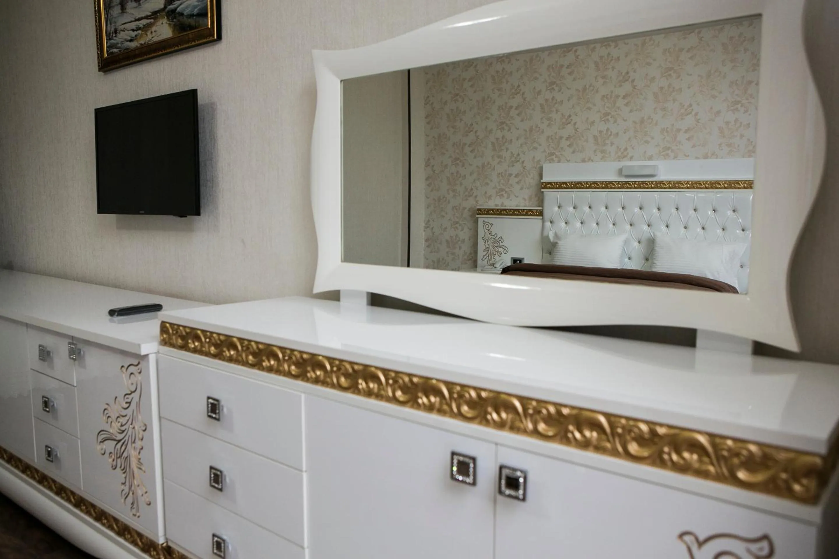 Photo of the whole room in Azalea Hotel Baku