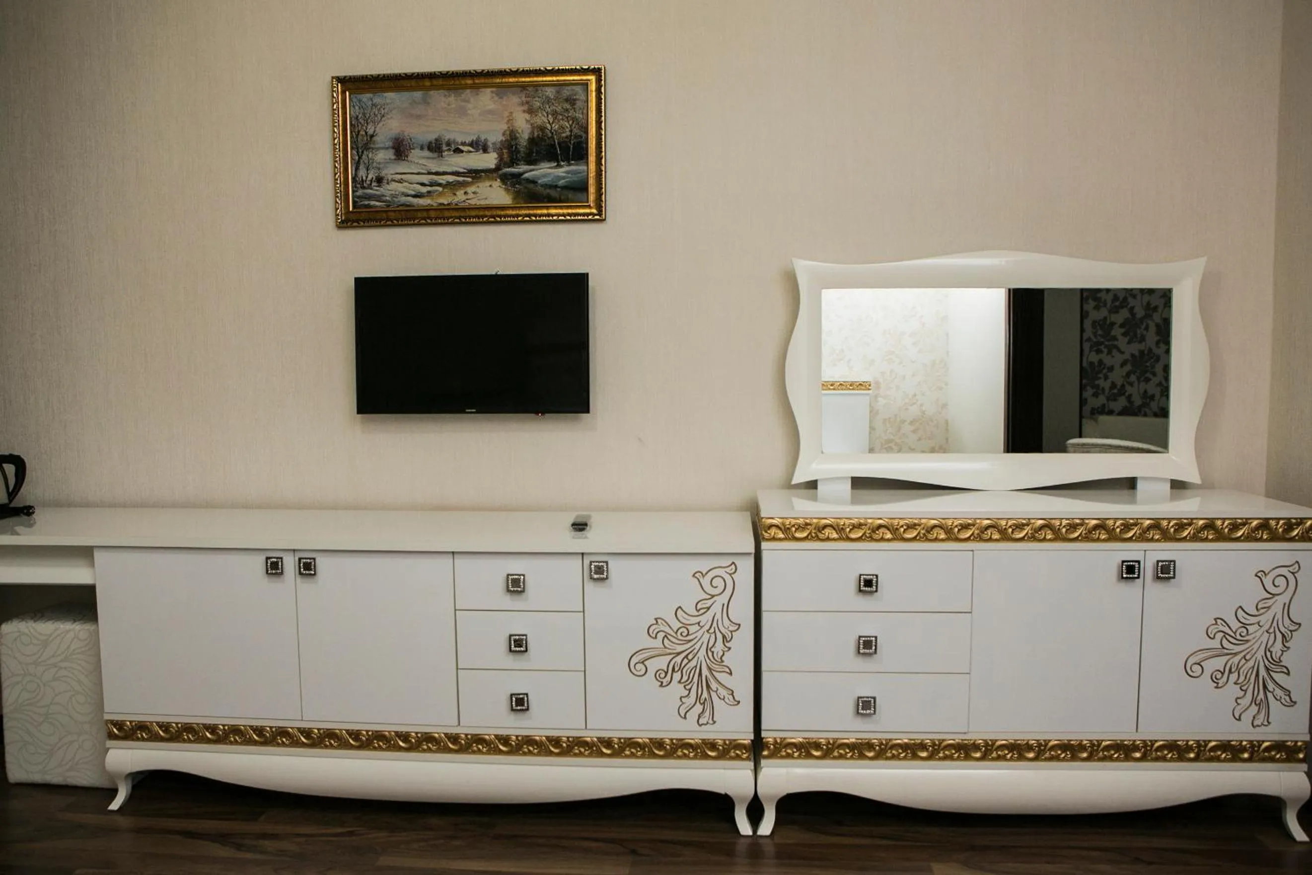 Photo of the whole room in Azalea Hotel Baku