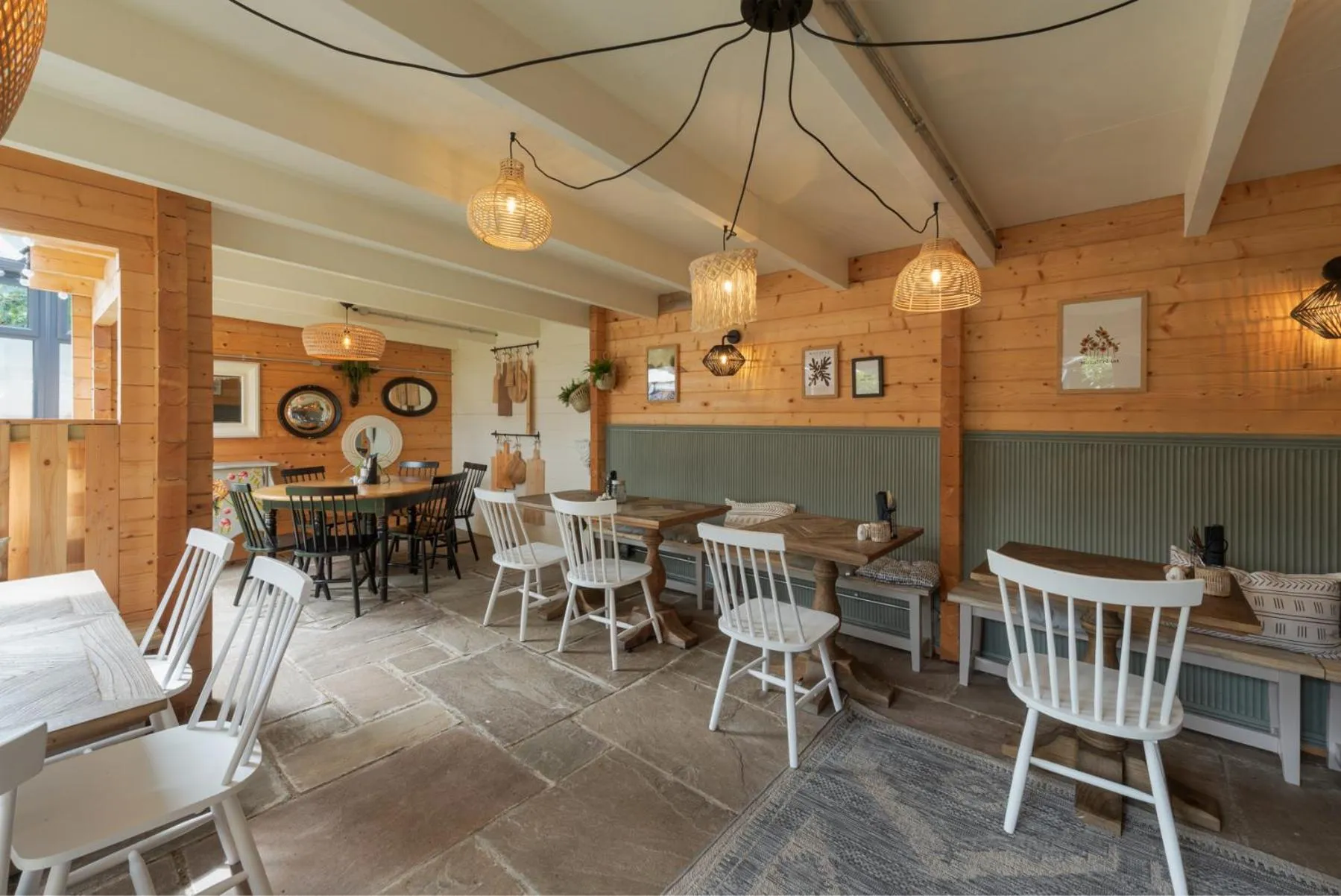 Restaurant/places to eat in Stattons Boutique Hotel & Restaurant