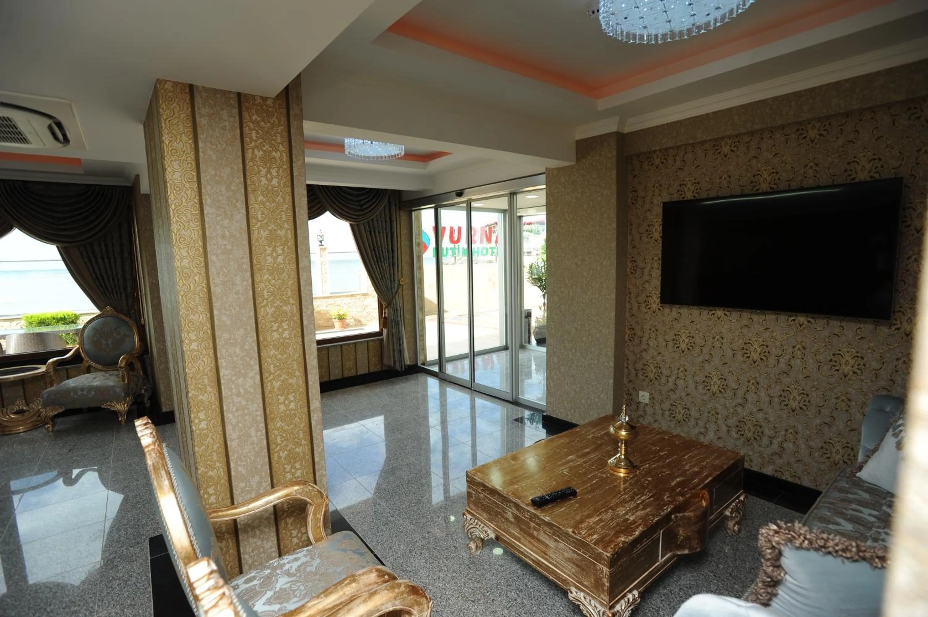 Lobby or reception in Vurna Butik Hotel