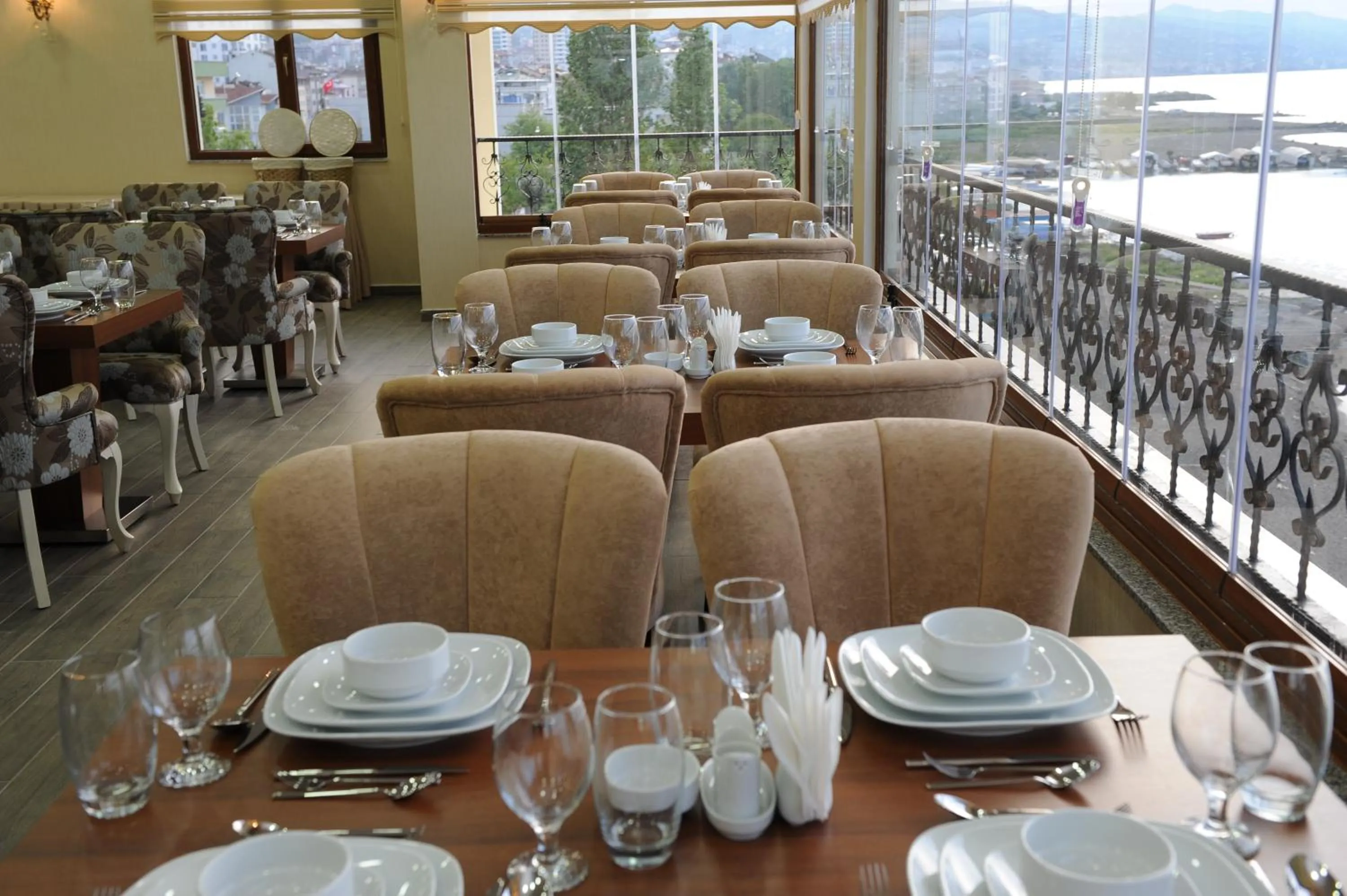 Restaurant/places to eat in Vurna Butik Hotel