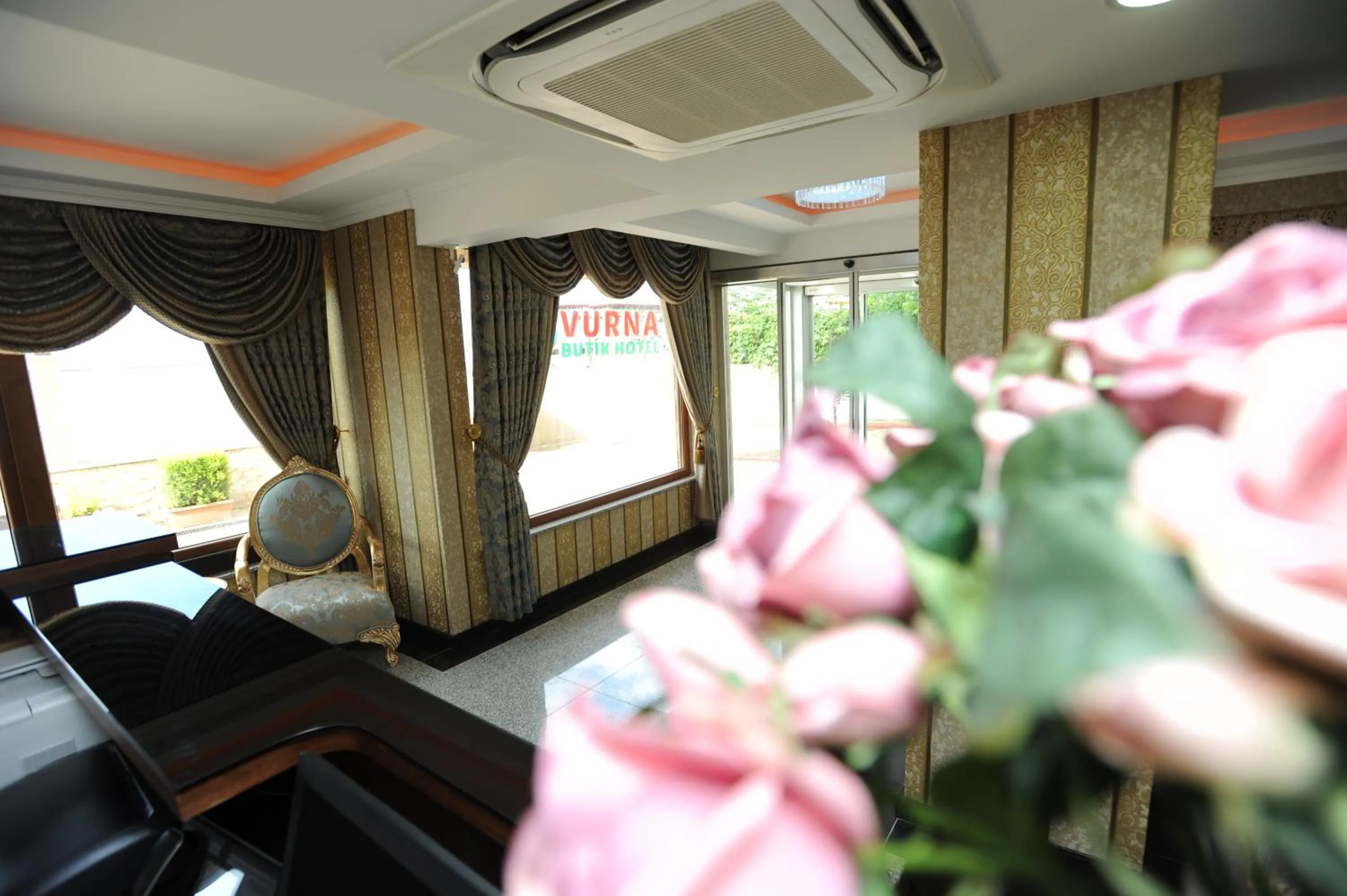 Lobby or reception in Vurna Butik Hotel