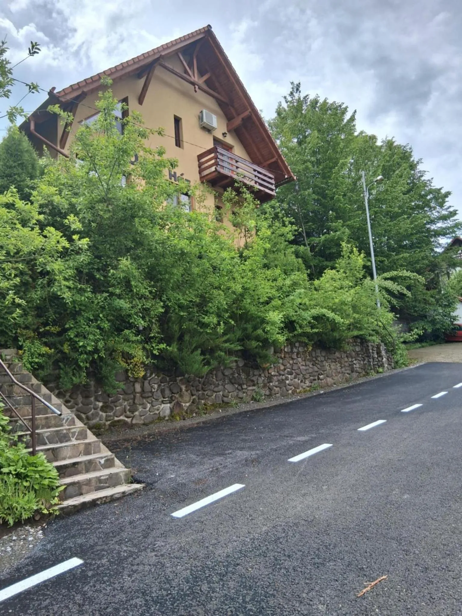 Property building in Casa Dora