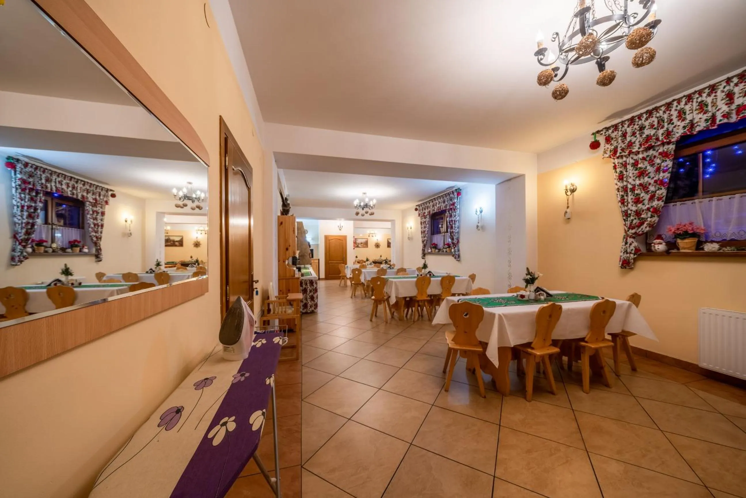 Dining area in Willa u Zwijaczy