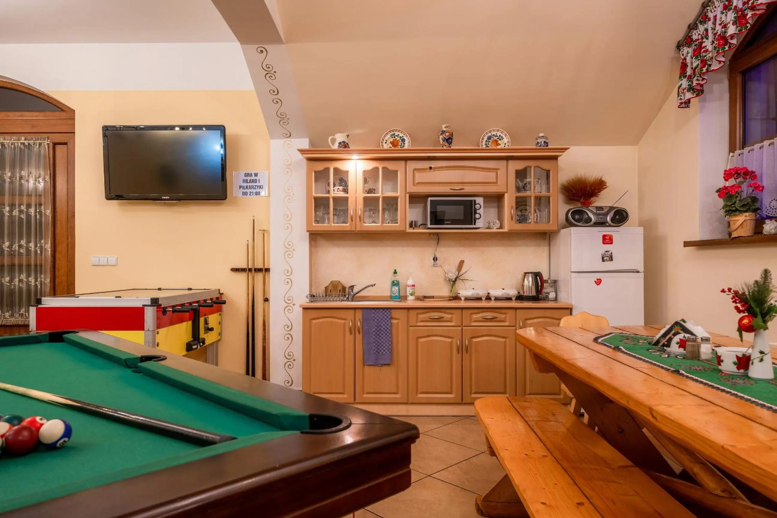 Communal lounge/ TV room in Willa u Zwijaczy