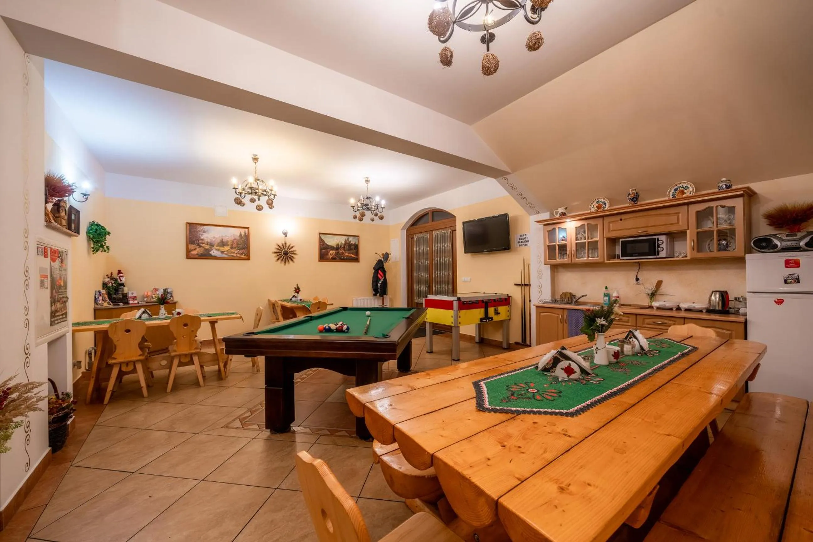 Billiard in Willa u Zwijaczy