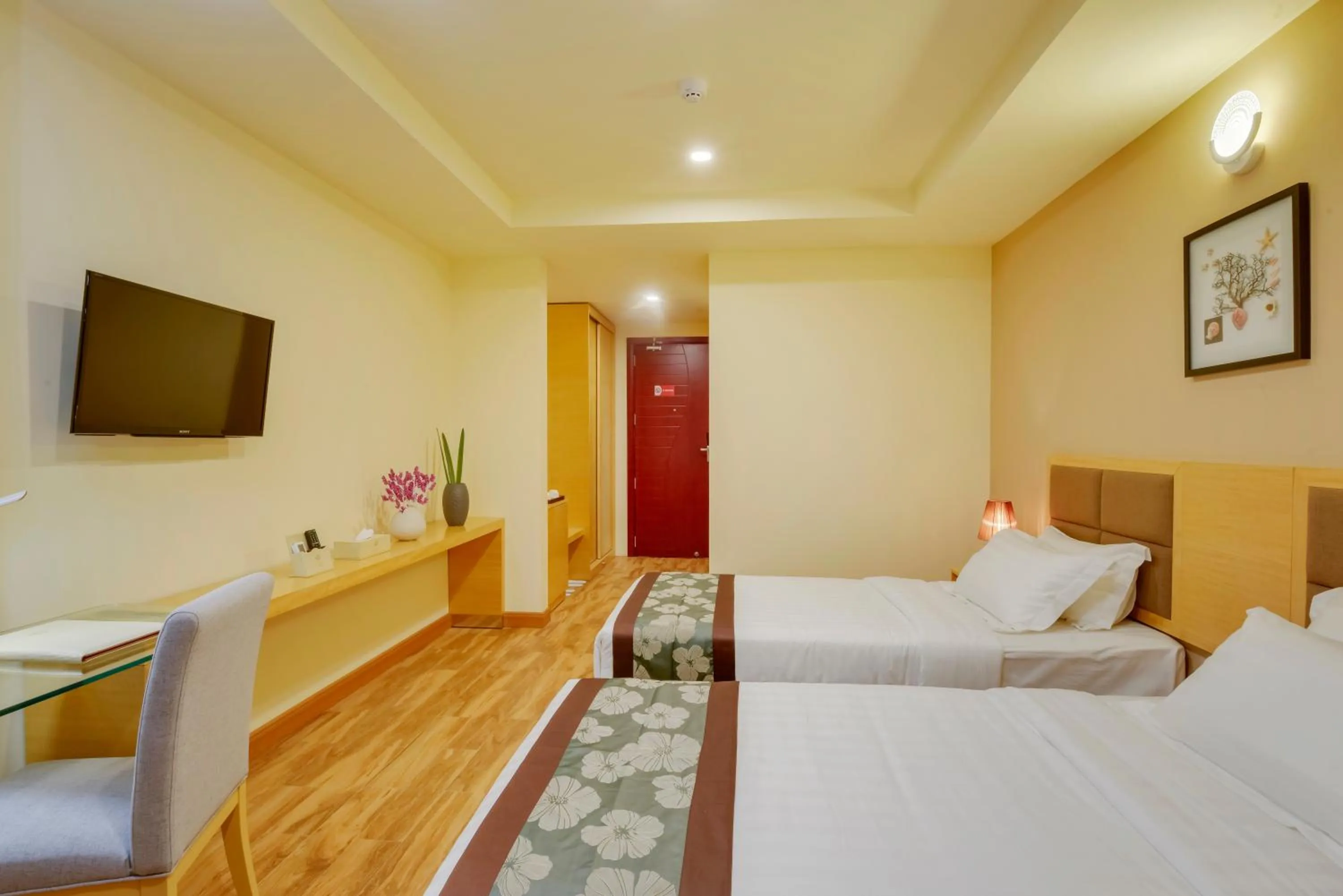 TV and multimedia, Bed in Season Paradise