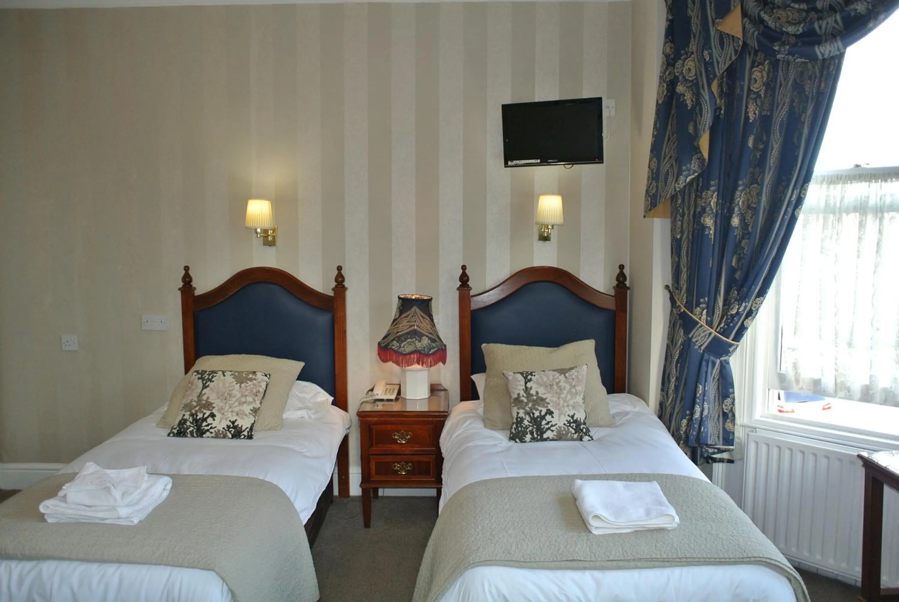 Bedroom, Bed in Egans House