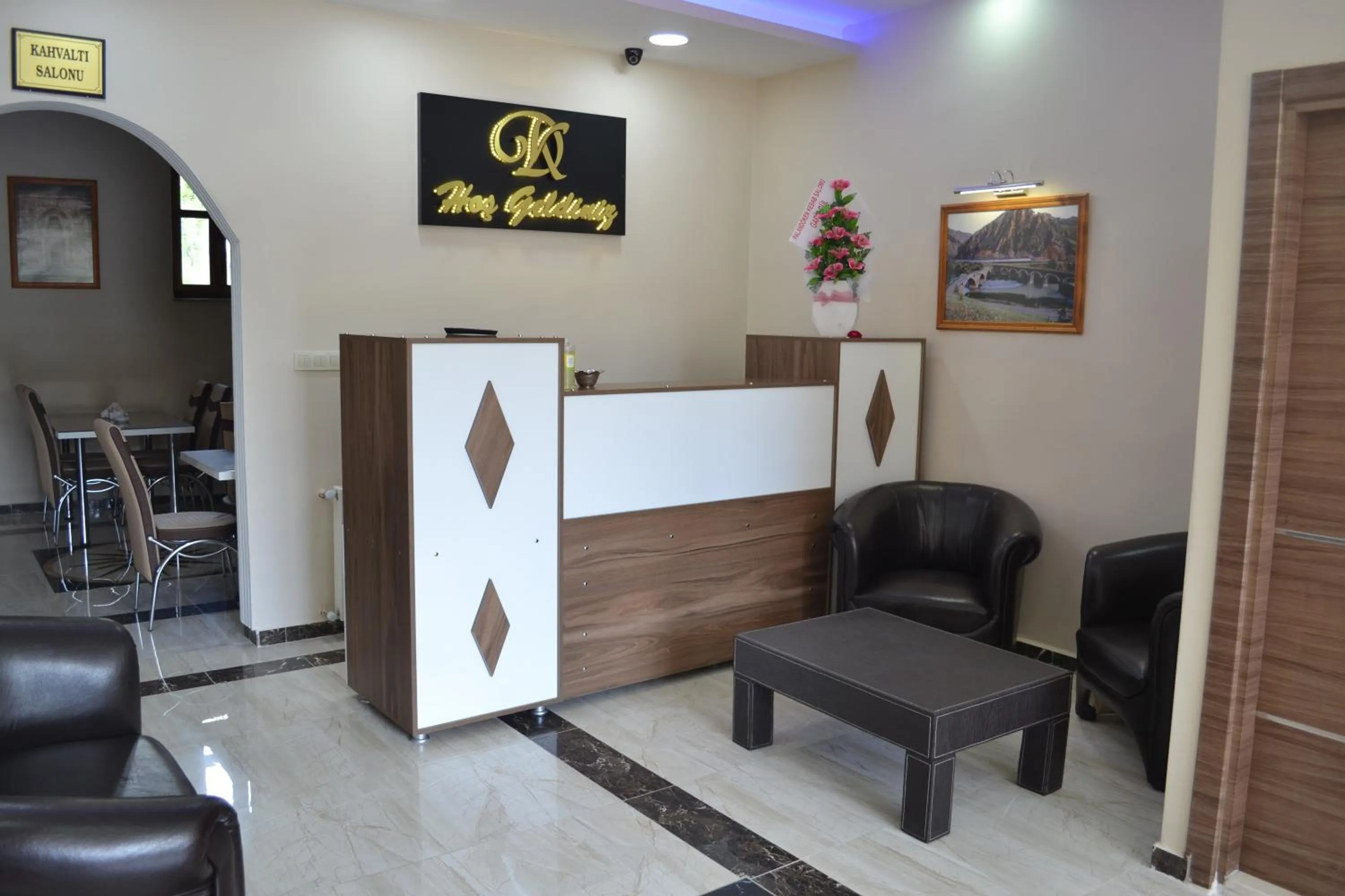 Seating area in Divrigi Kosk Hotel