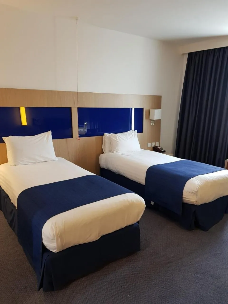 Bedroom, Bed in Holiday Inn Express Rotherham - North by IHG