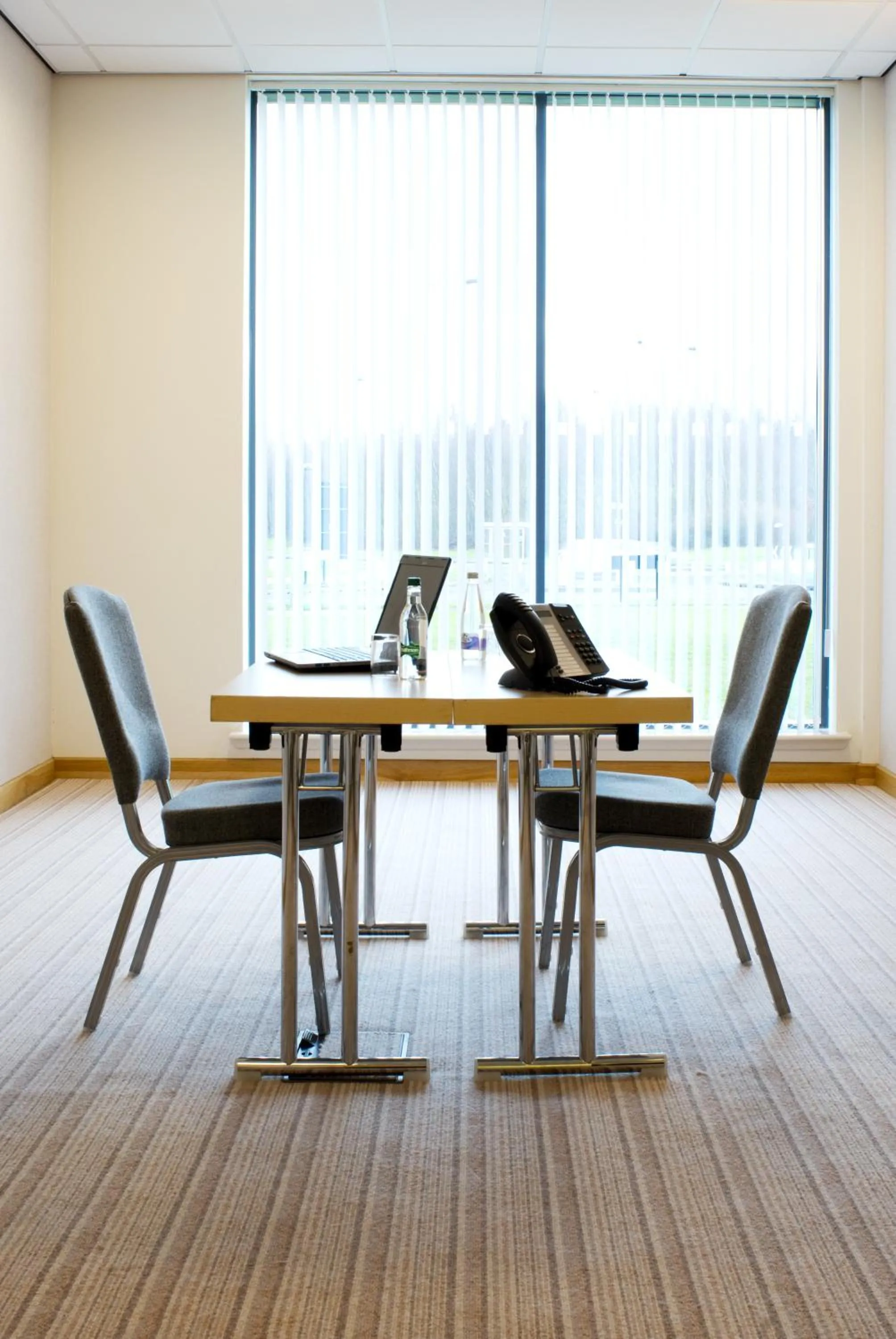 Meeting/conference room in Holiday Inn Express Rotherham - North by IHG