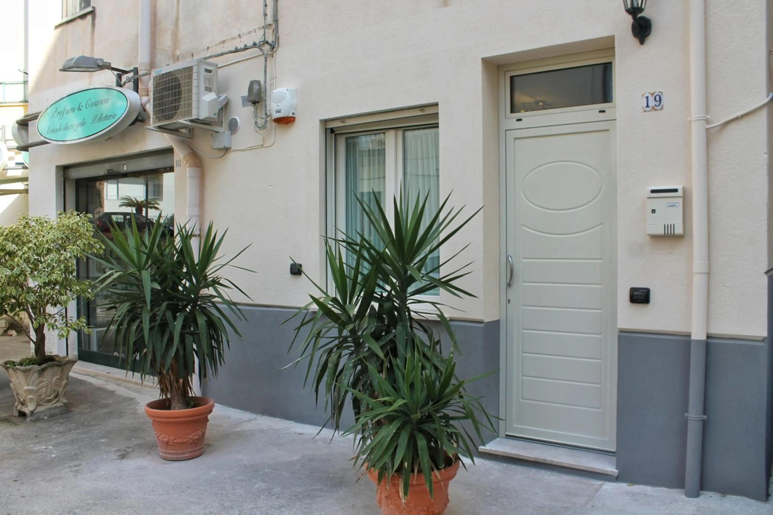 Property building in La Casetta