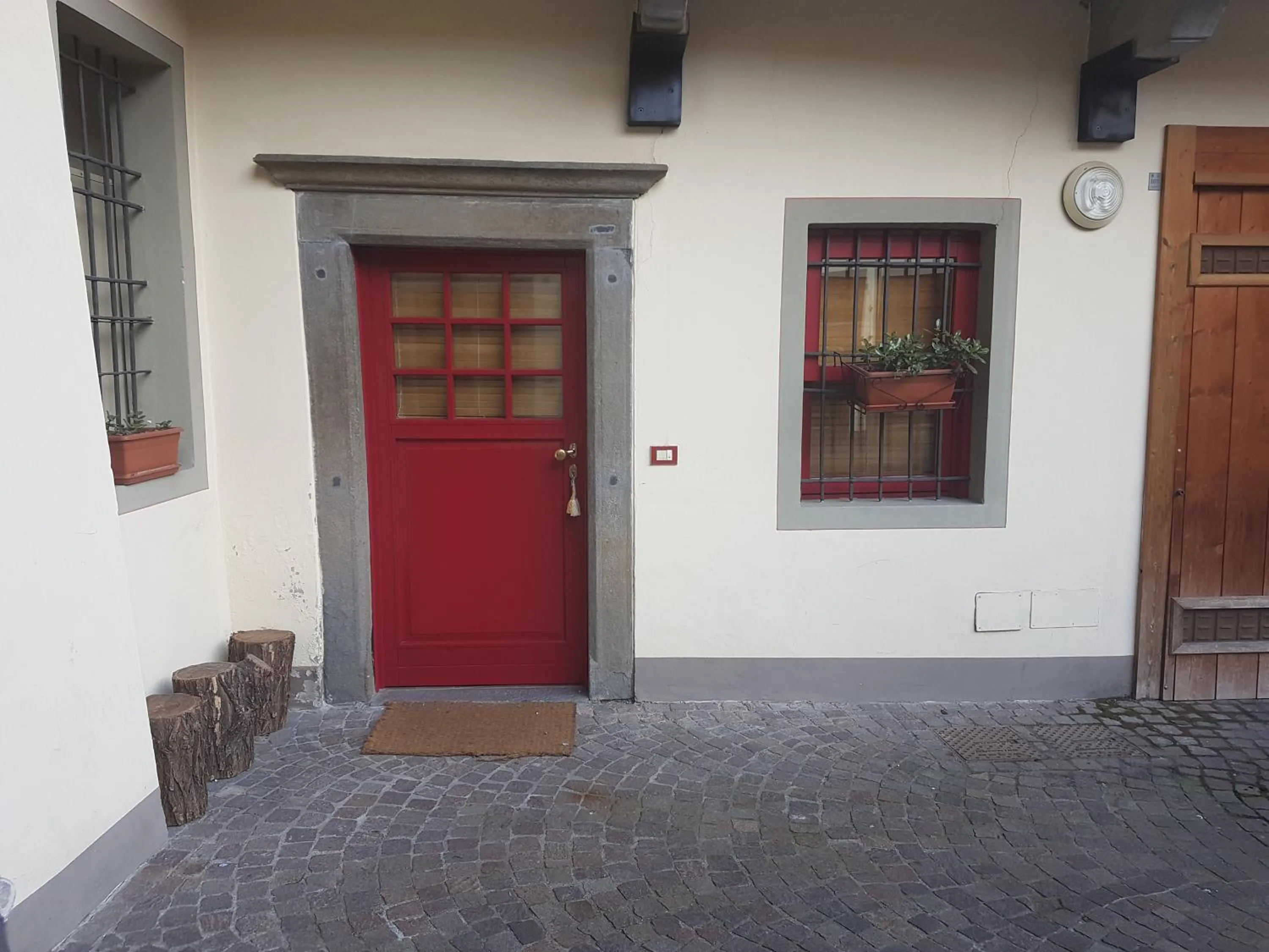 Facade/entrance in Centro Storico