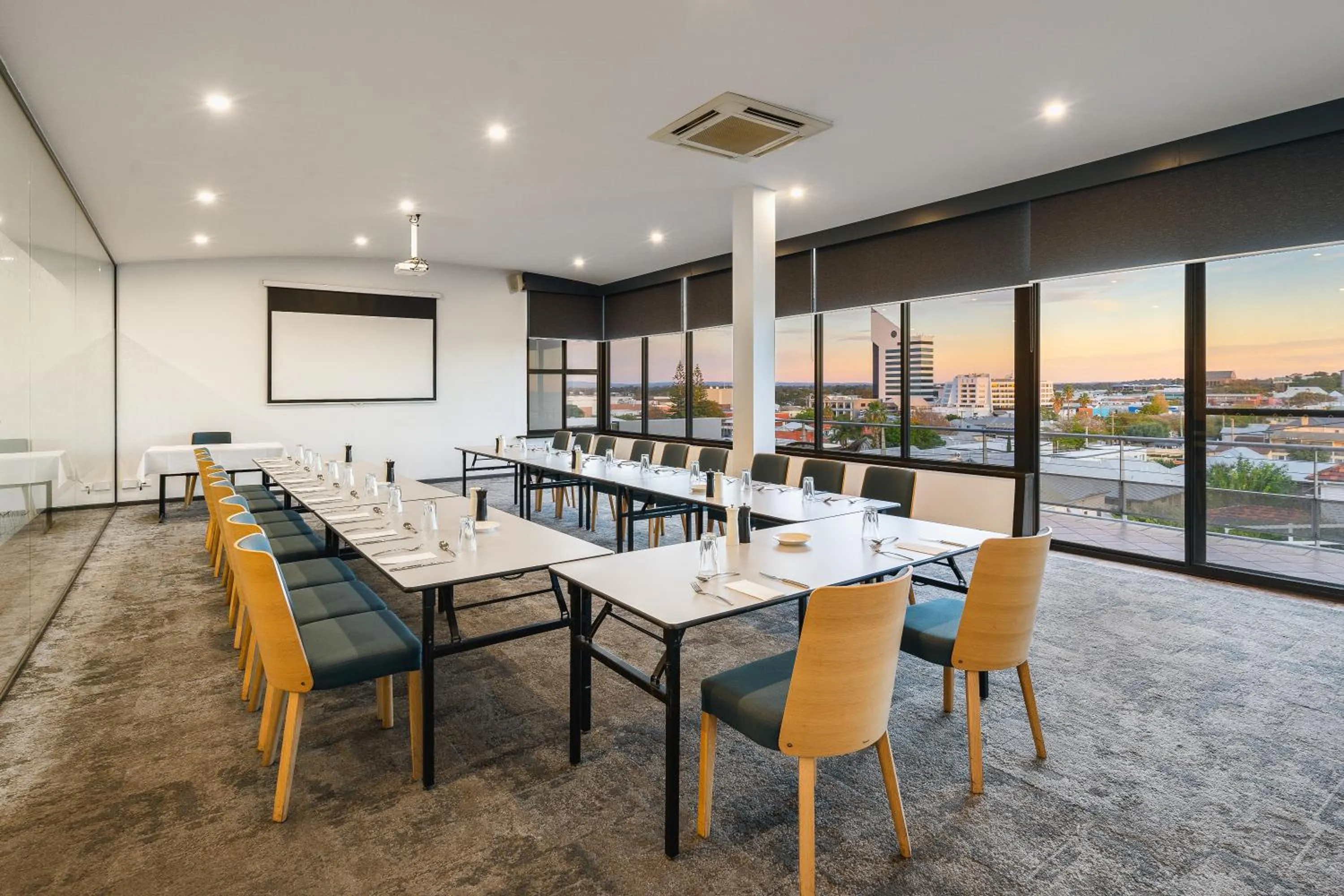 Meeting/conference room in Mantra Bunbury