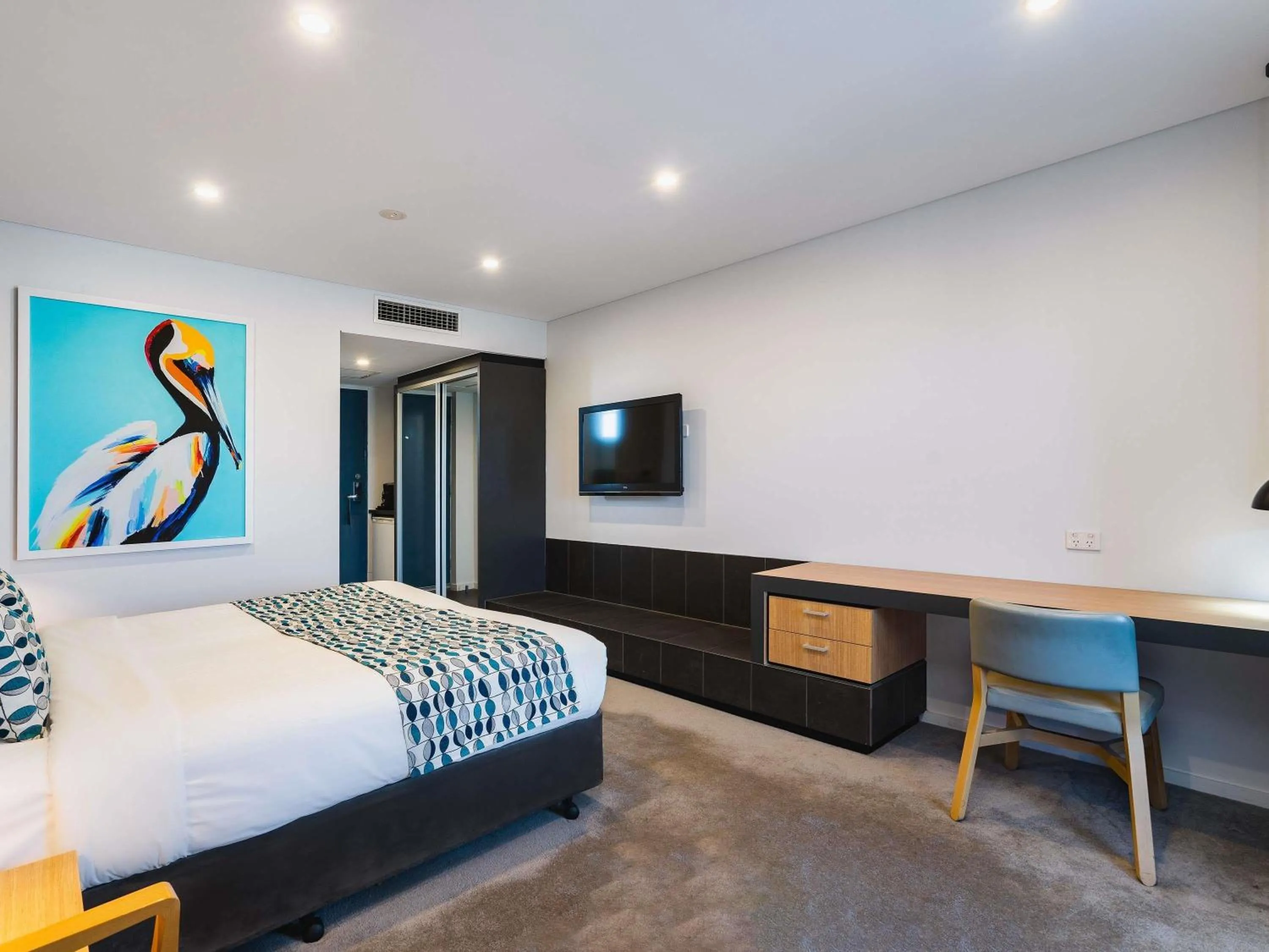 Bedroom, Bed in Mantra Bunbury
