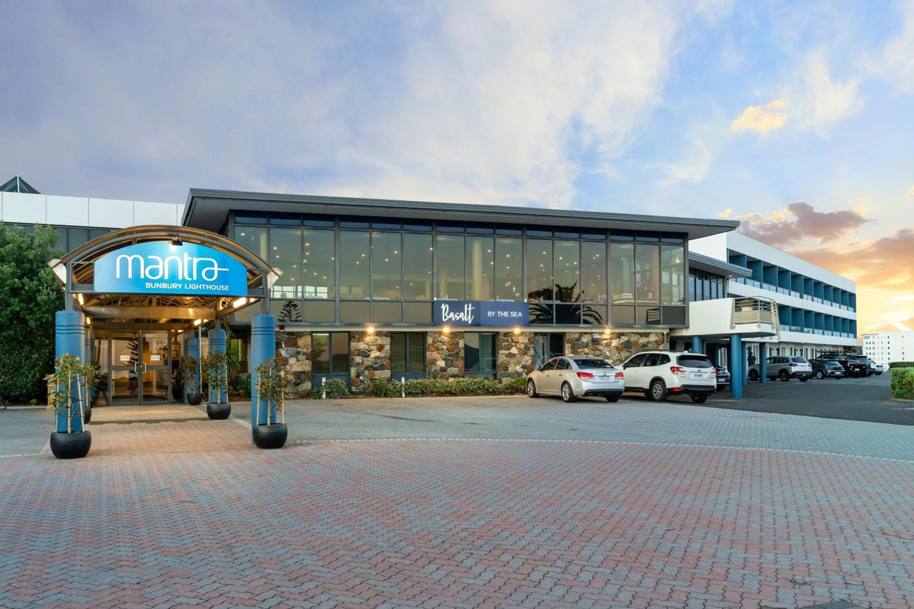 Property logo or sign in Mantra Bunbury