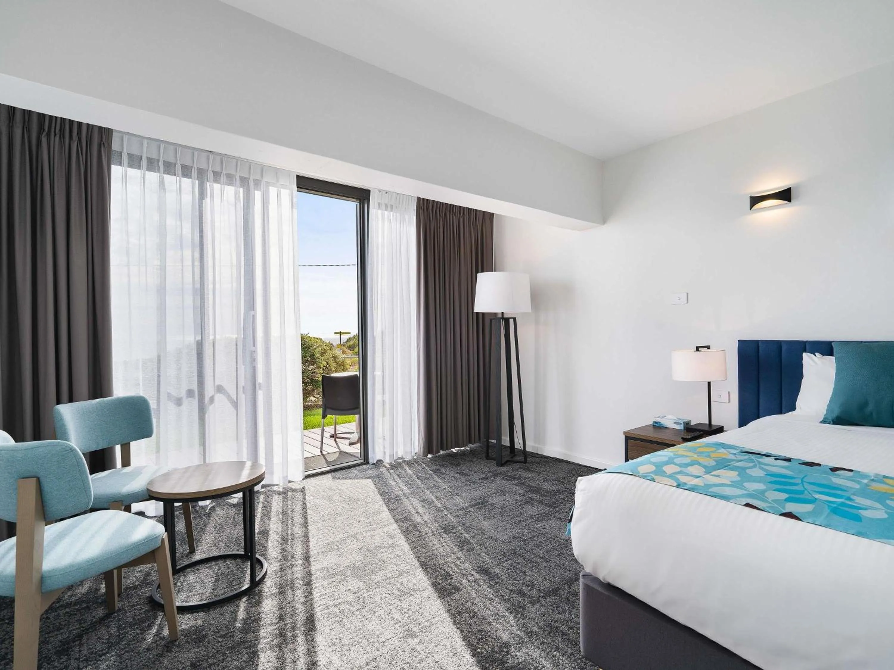 Bedroom, Bed in Mantra Bunbury