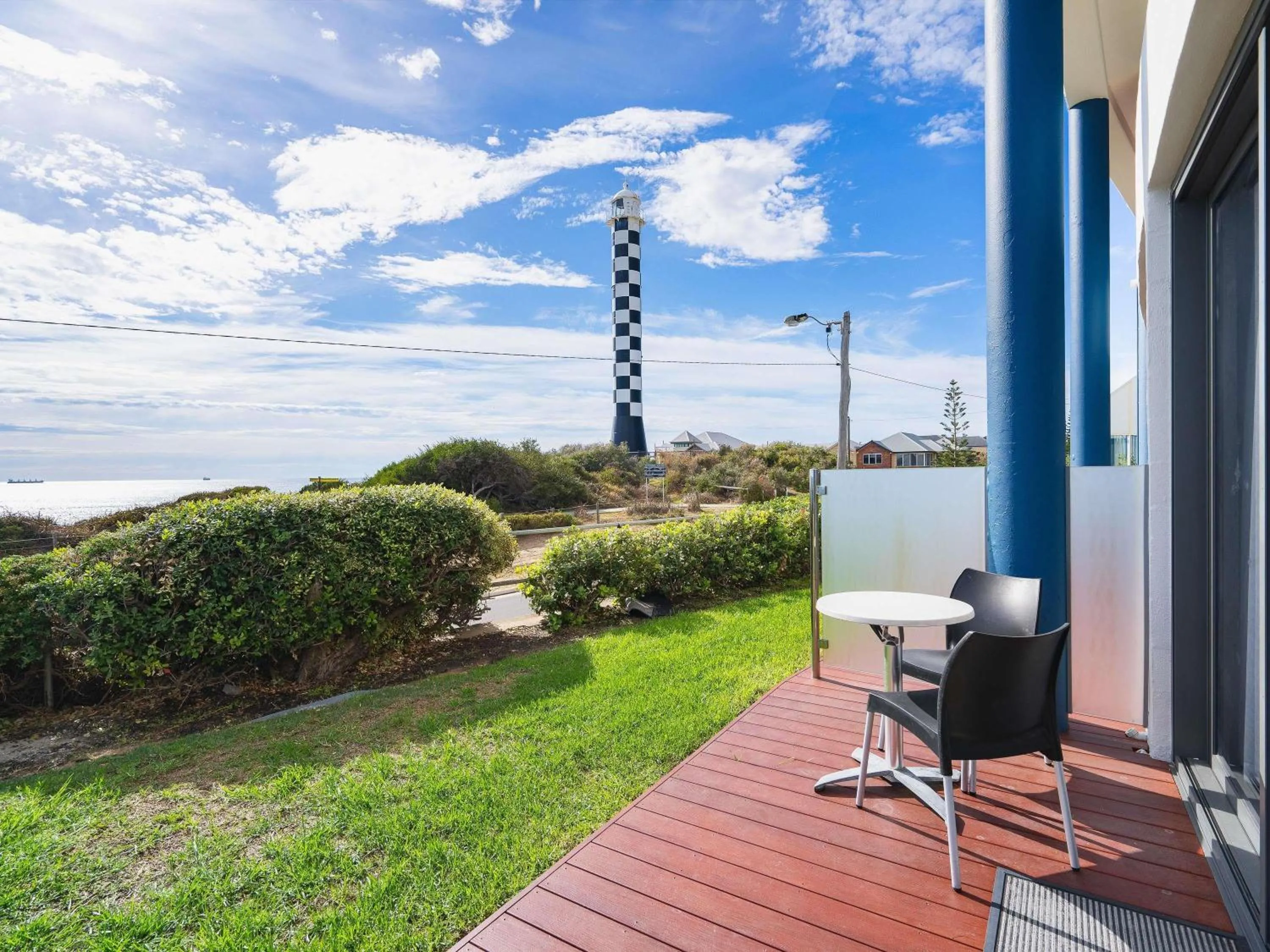Bedroom in Mantra Bunbury