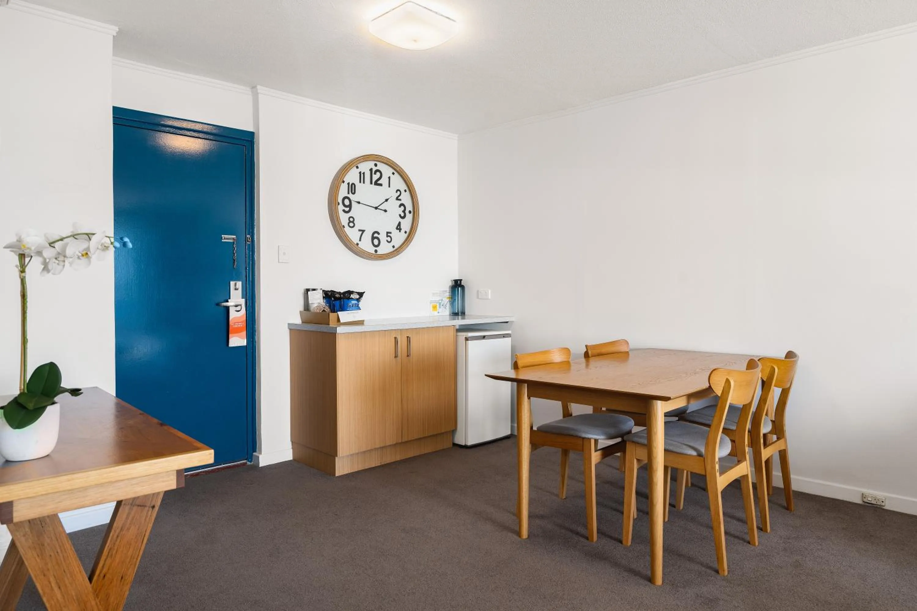 Dining area in Mantra Bunbury