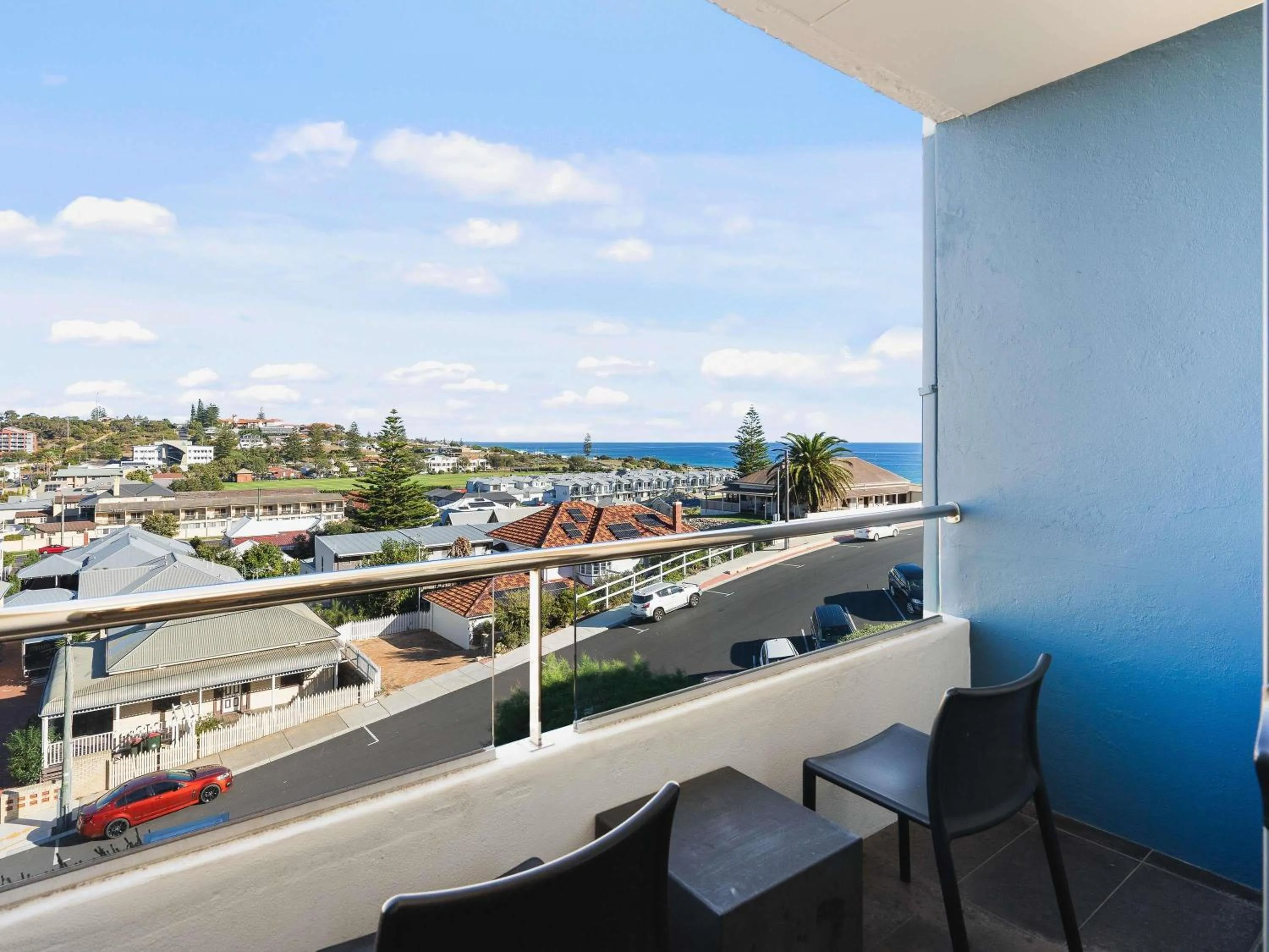 Bedroom in Mantra Bunbury