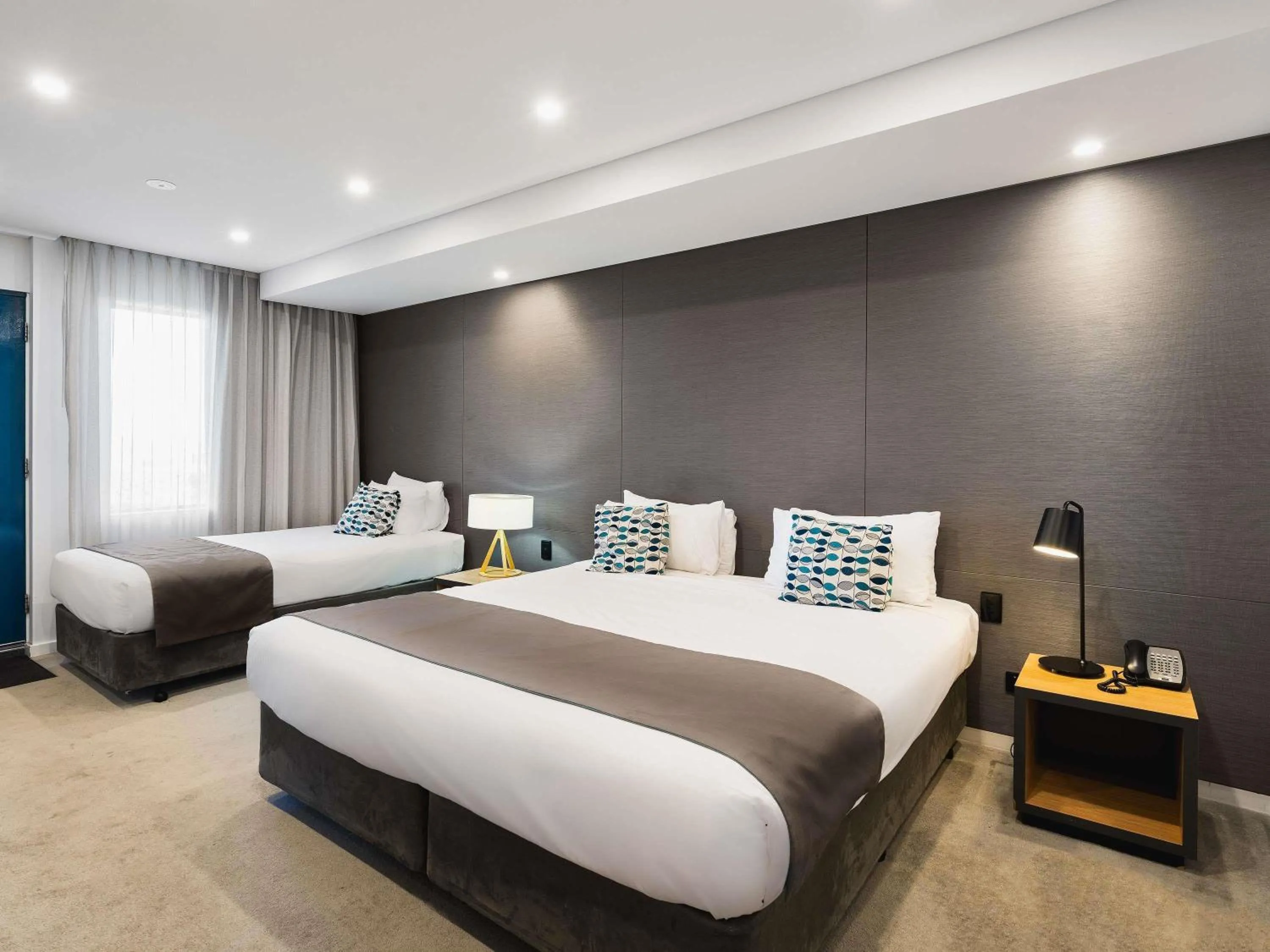 Bedroom, Bed in Mantra Bunbury