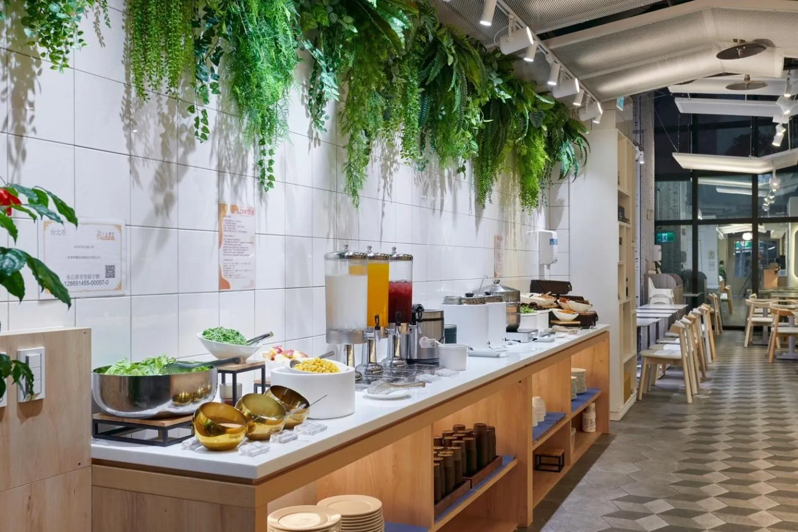 Restaurant/places to eat in Green World SongShan