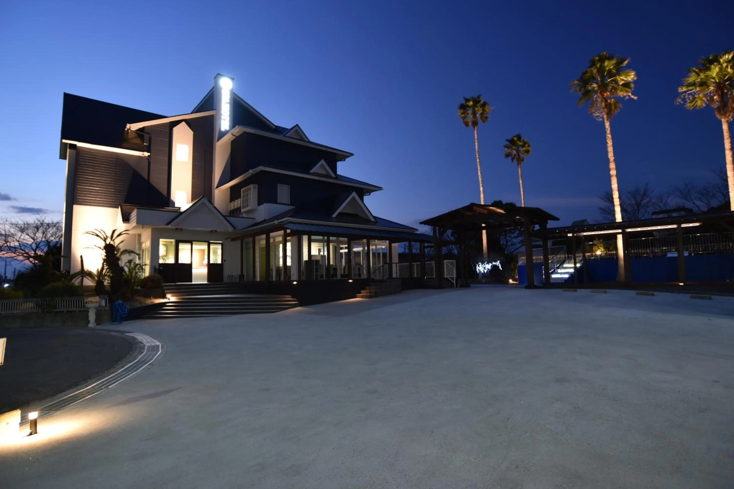 Property building in Alaise De Bale Shirahama