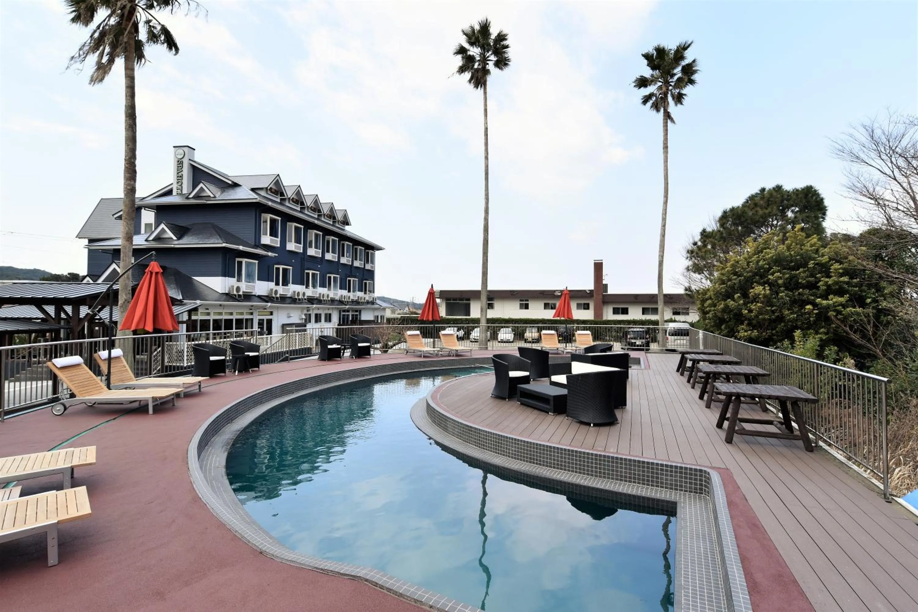 Property building in Alaise De Bale Shirahama