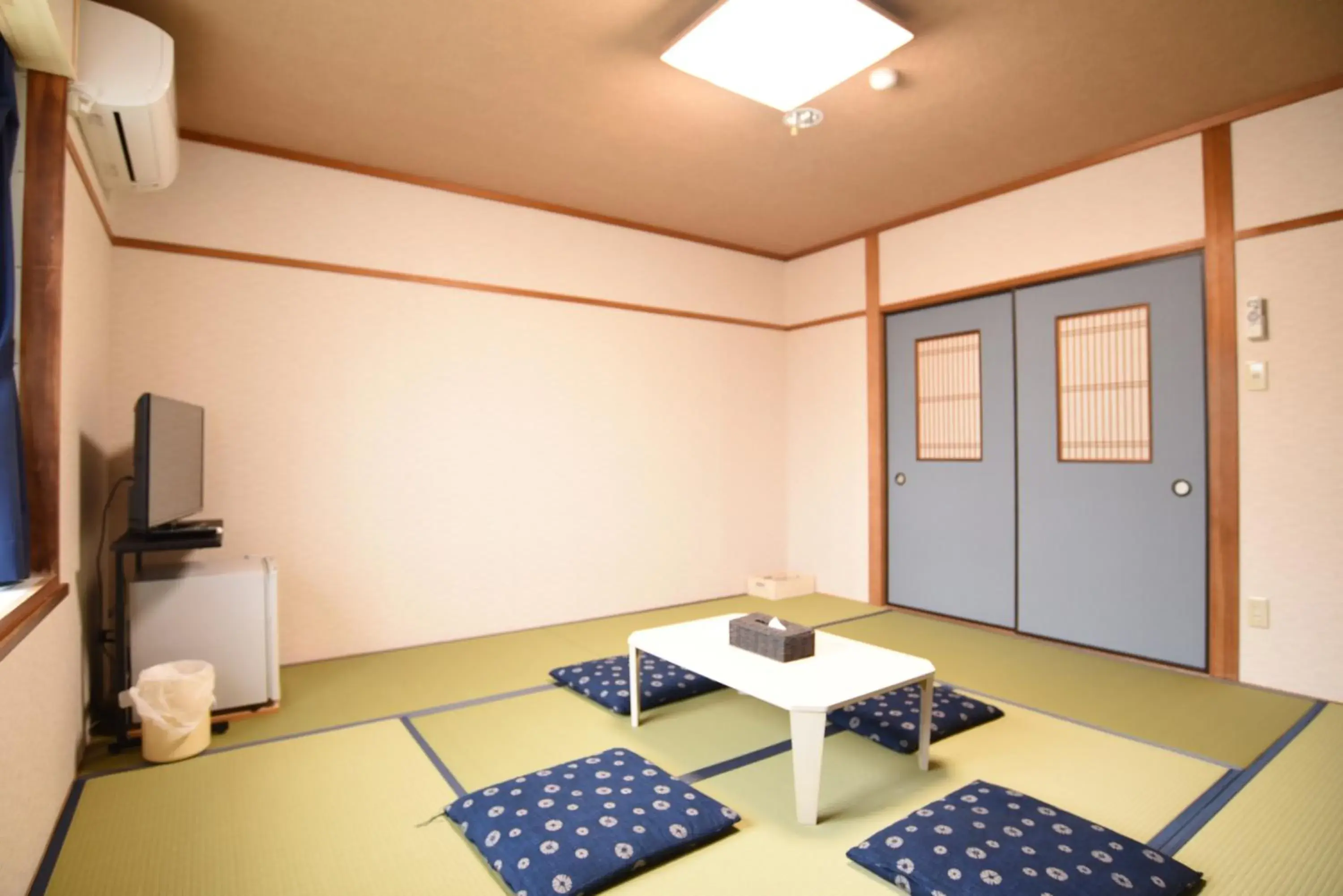 Japanese-Style Quadruple Room in Alaise De Bale Shirahama Japanese-Style Quadruple Room in Alaise De Bale Shirahama