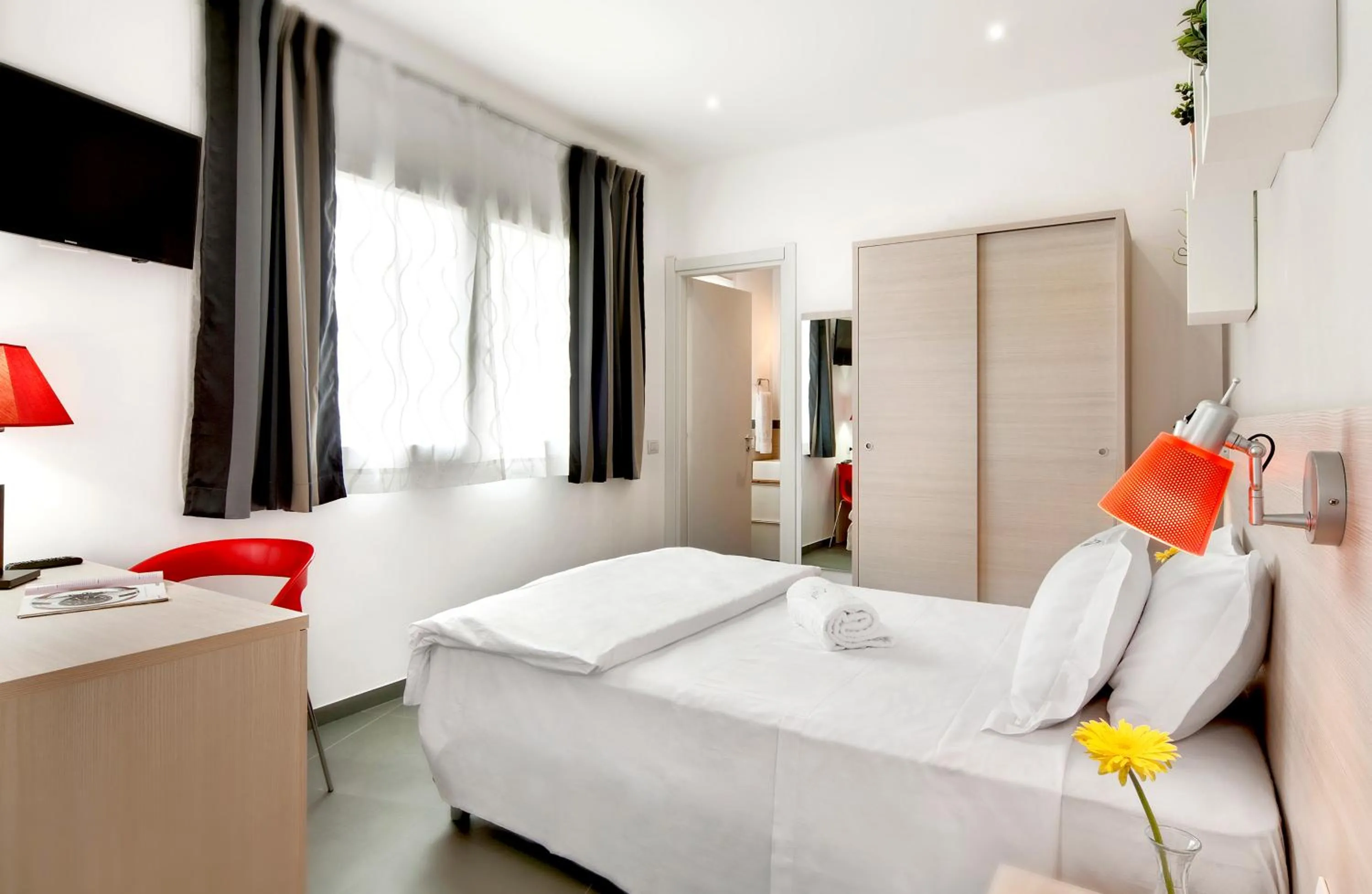 Photo of the whole room, Bed in Residence Dei Viali