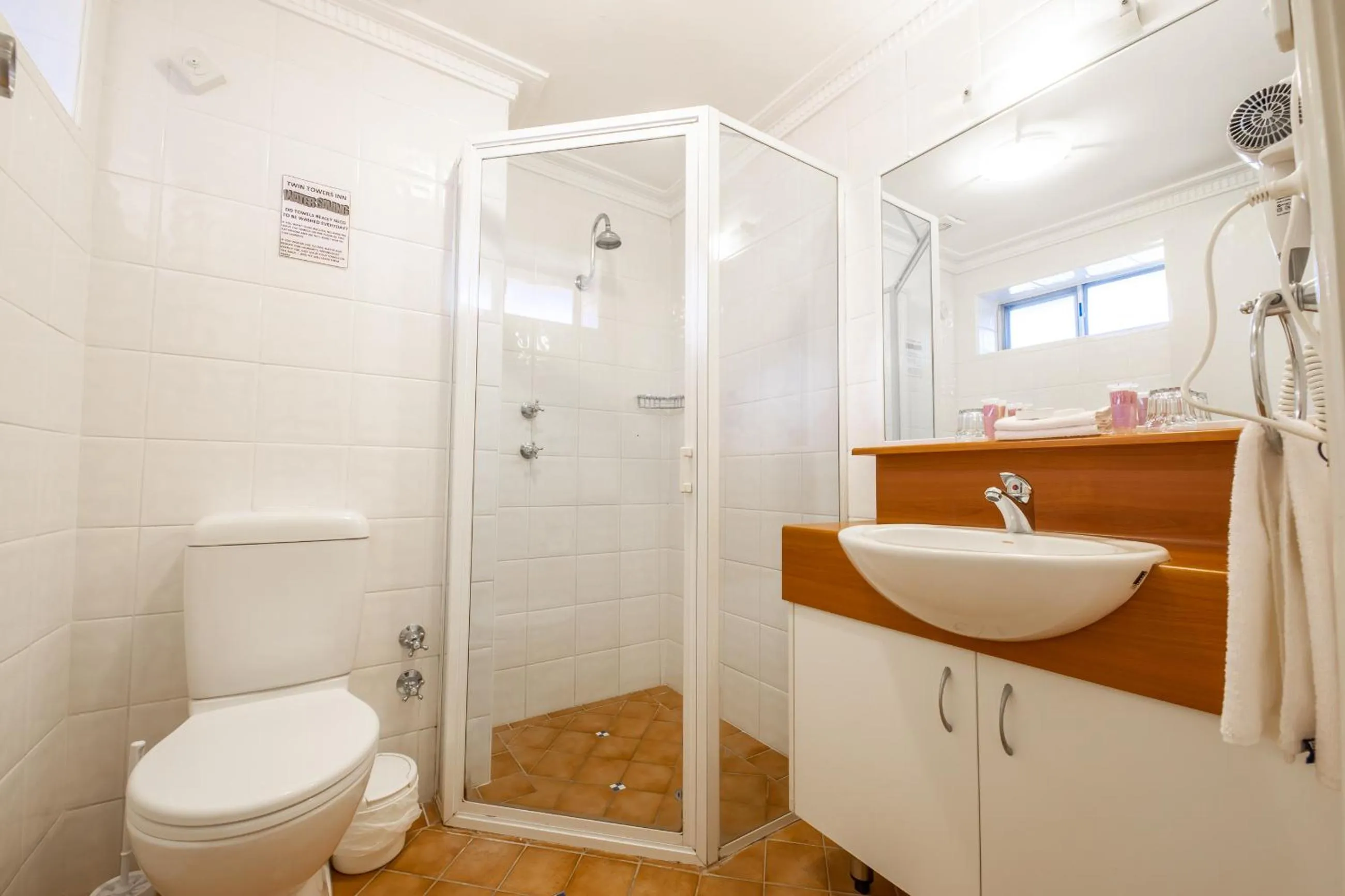 Shower in Twin Towers Inn