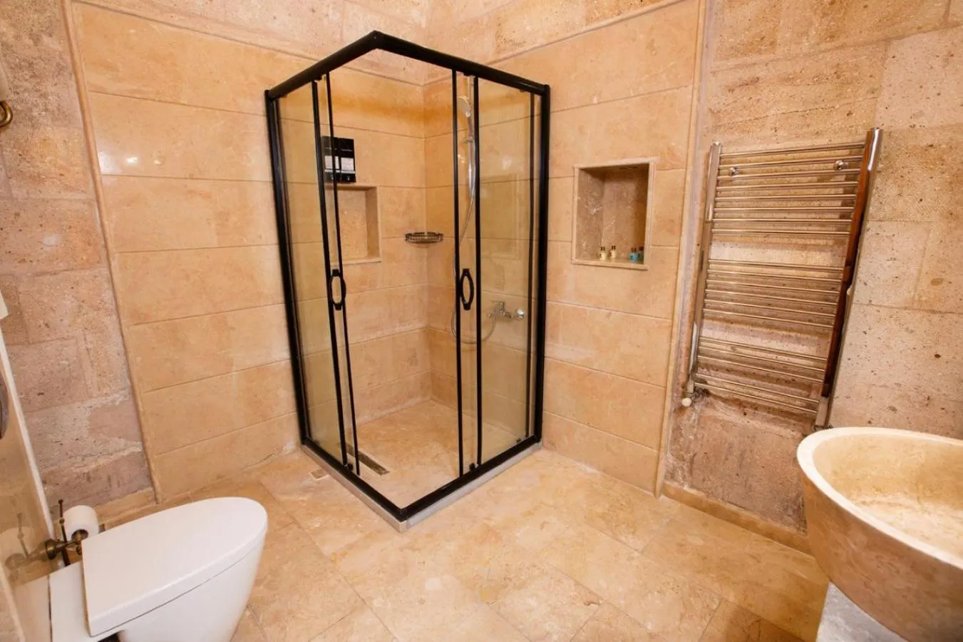 Shower in Caldera Cave Hotel