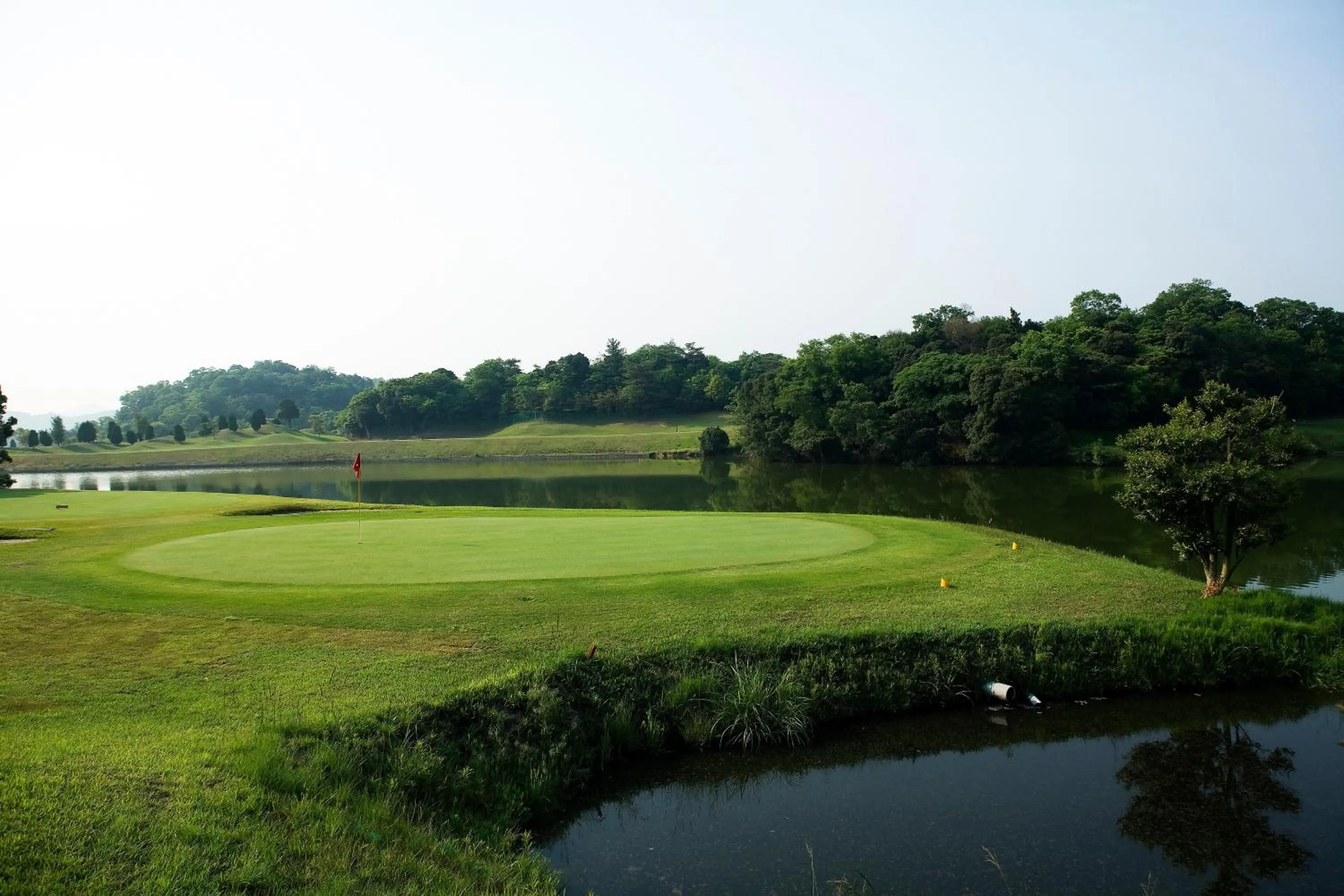 Golfcourse, Golf in Spring Golf and Art Resort Awaji