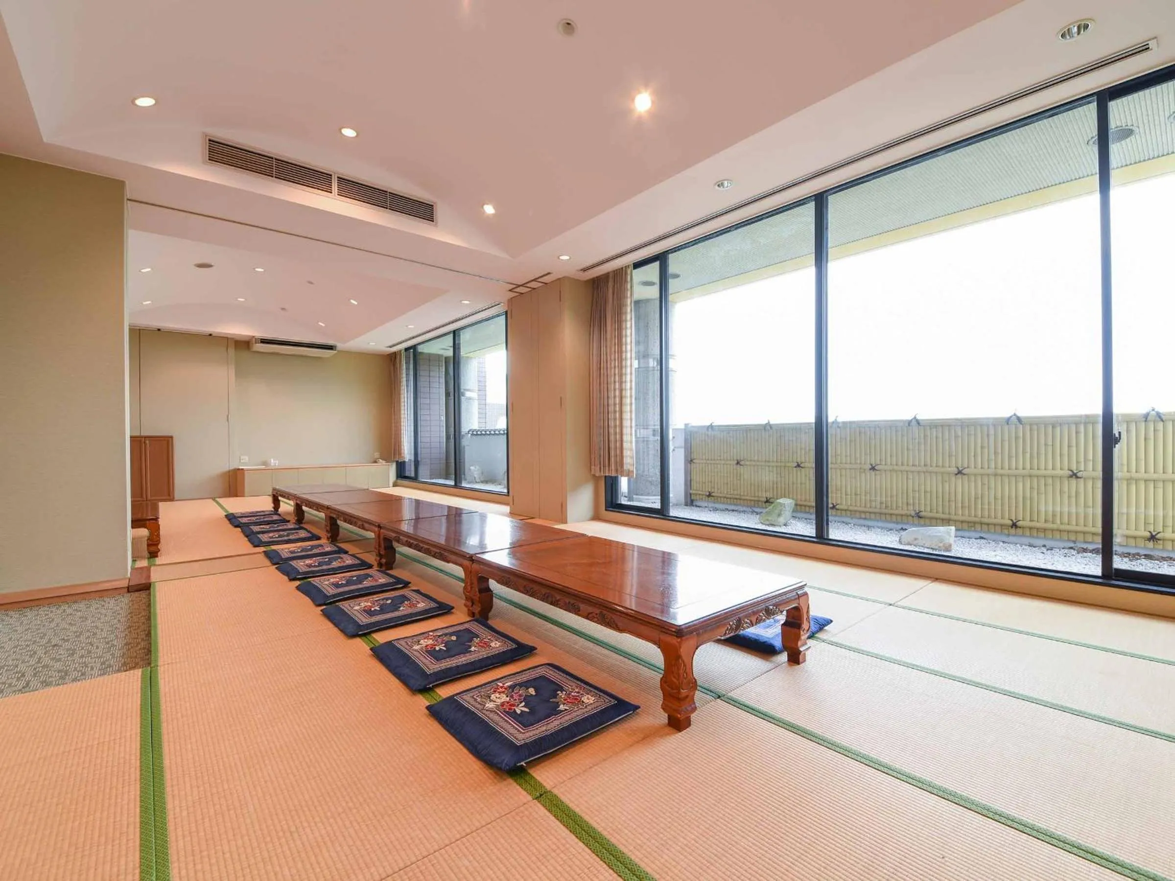 Area and facilities in Spring Golf and Art Resort Awaji