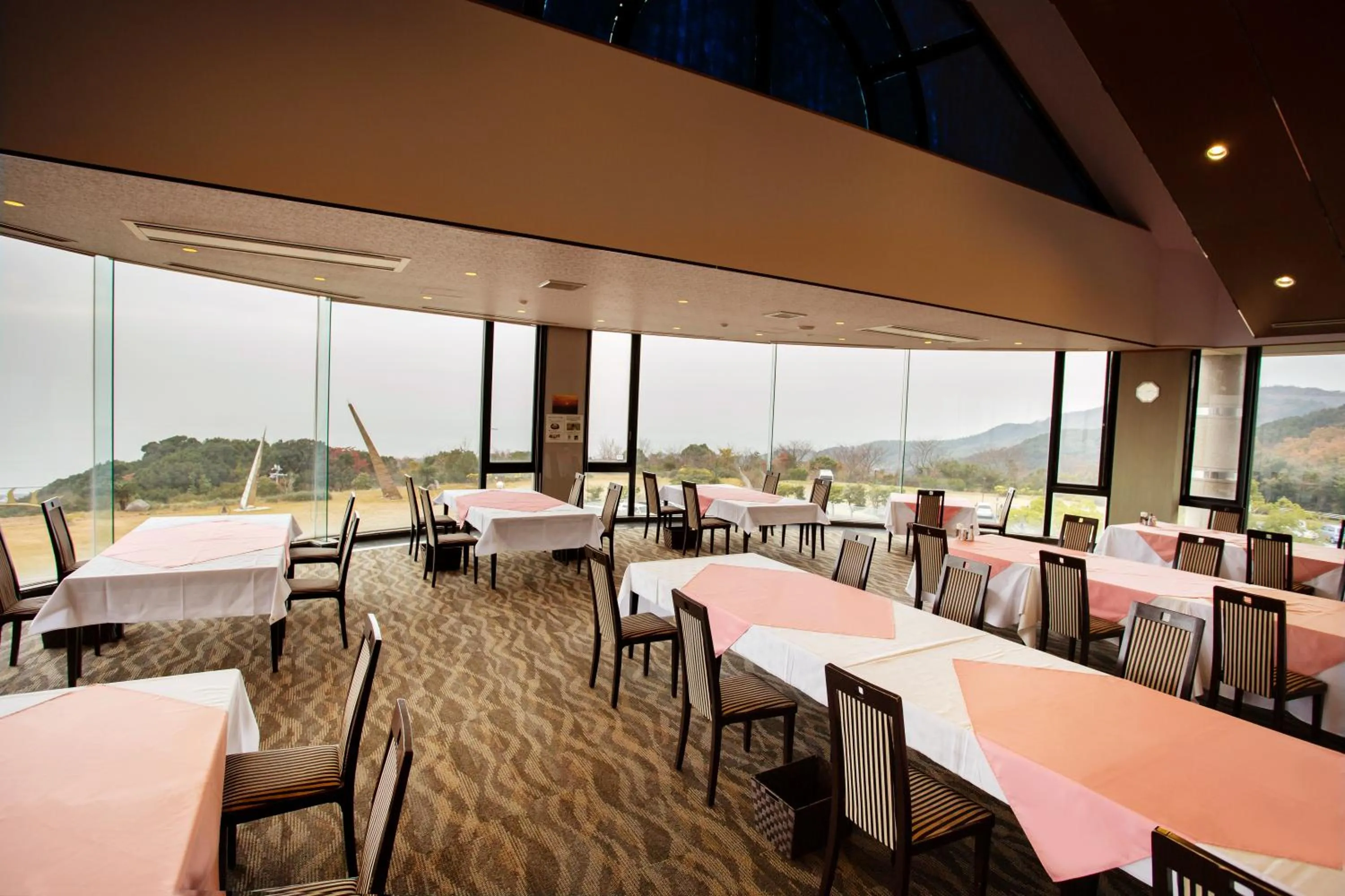 Restaurant/Places to Eat in Spring Golf and Art Resort Awaji