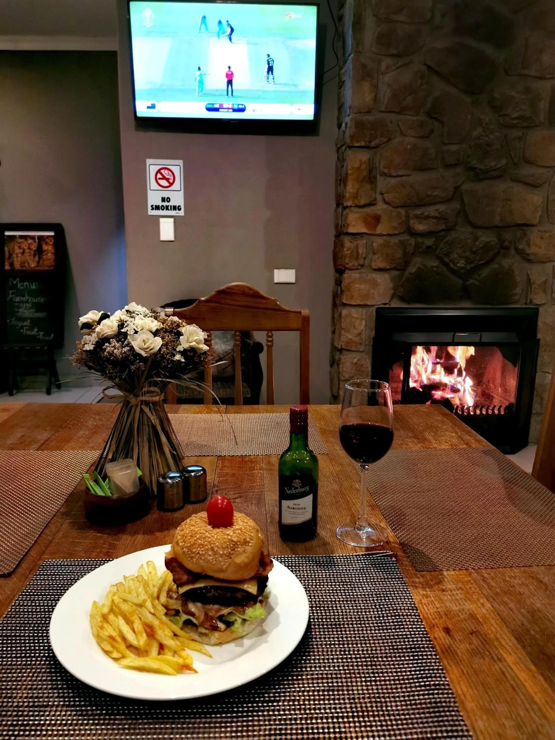 Communal lounge/ TV room in Aerotropolis Guest Lodge