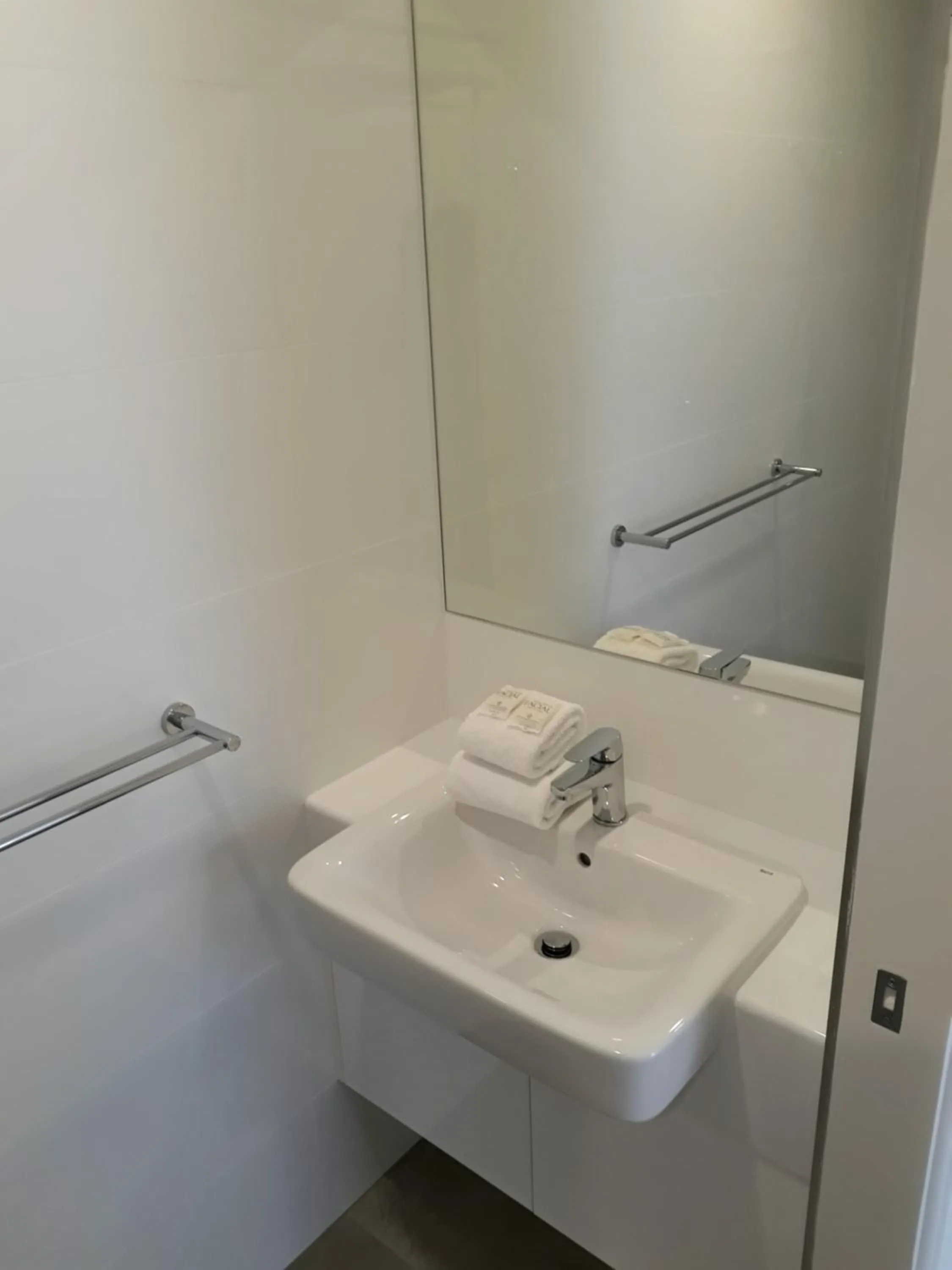 Bathroom in Pandanus Coolum Beach