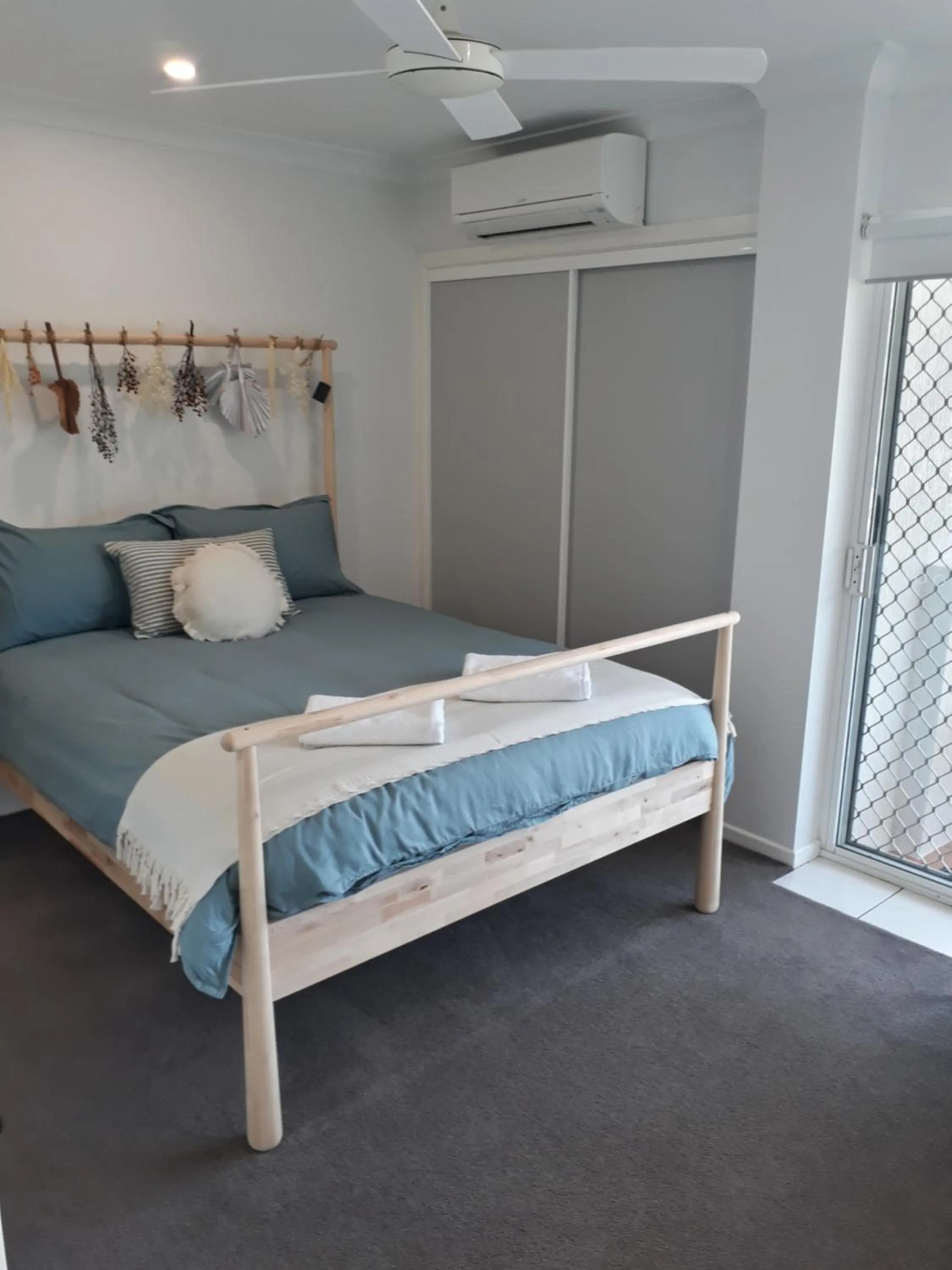 Bedroom, Bed in Pandanus Coolum Beach